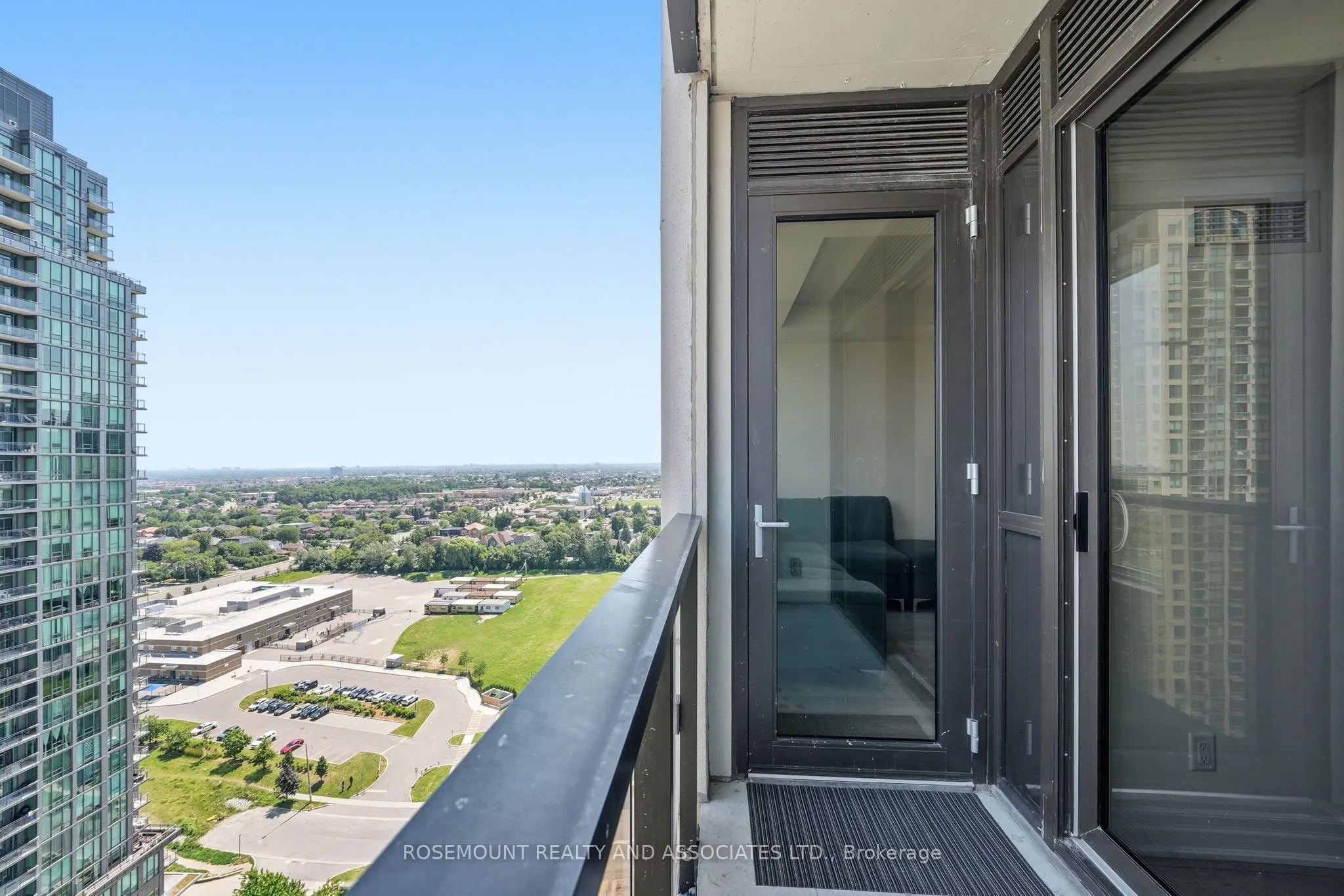 36 ELM Drive W #2105