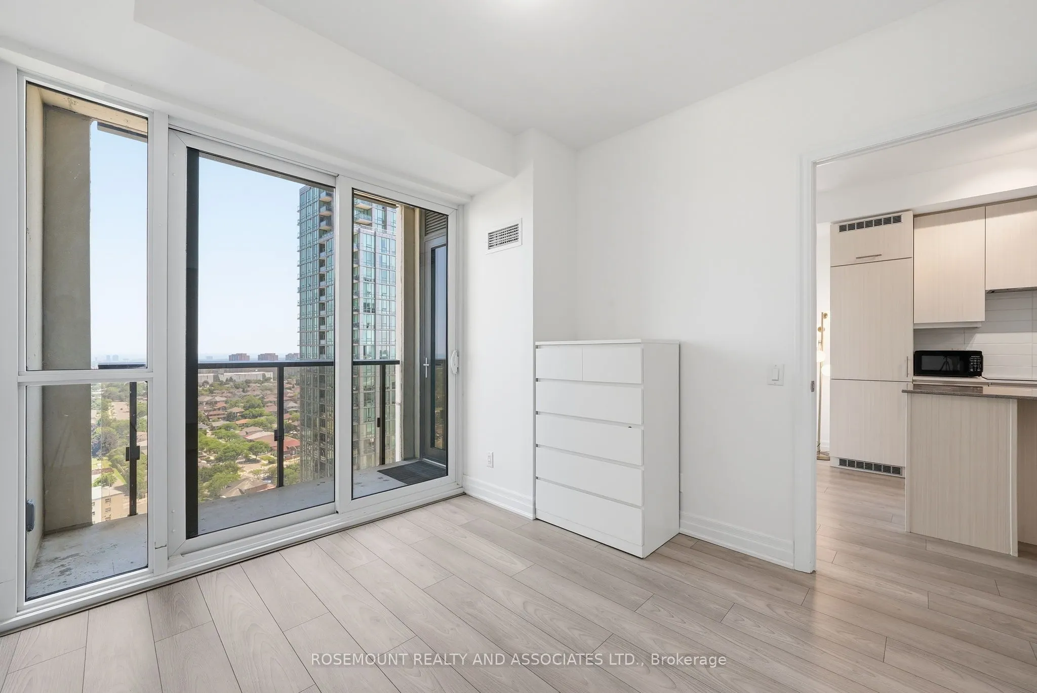 36 ELM Drive W #2105