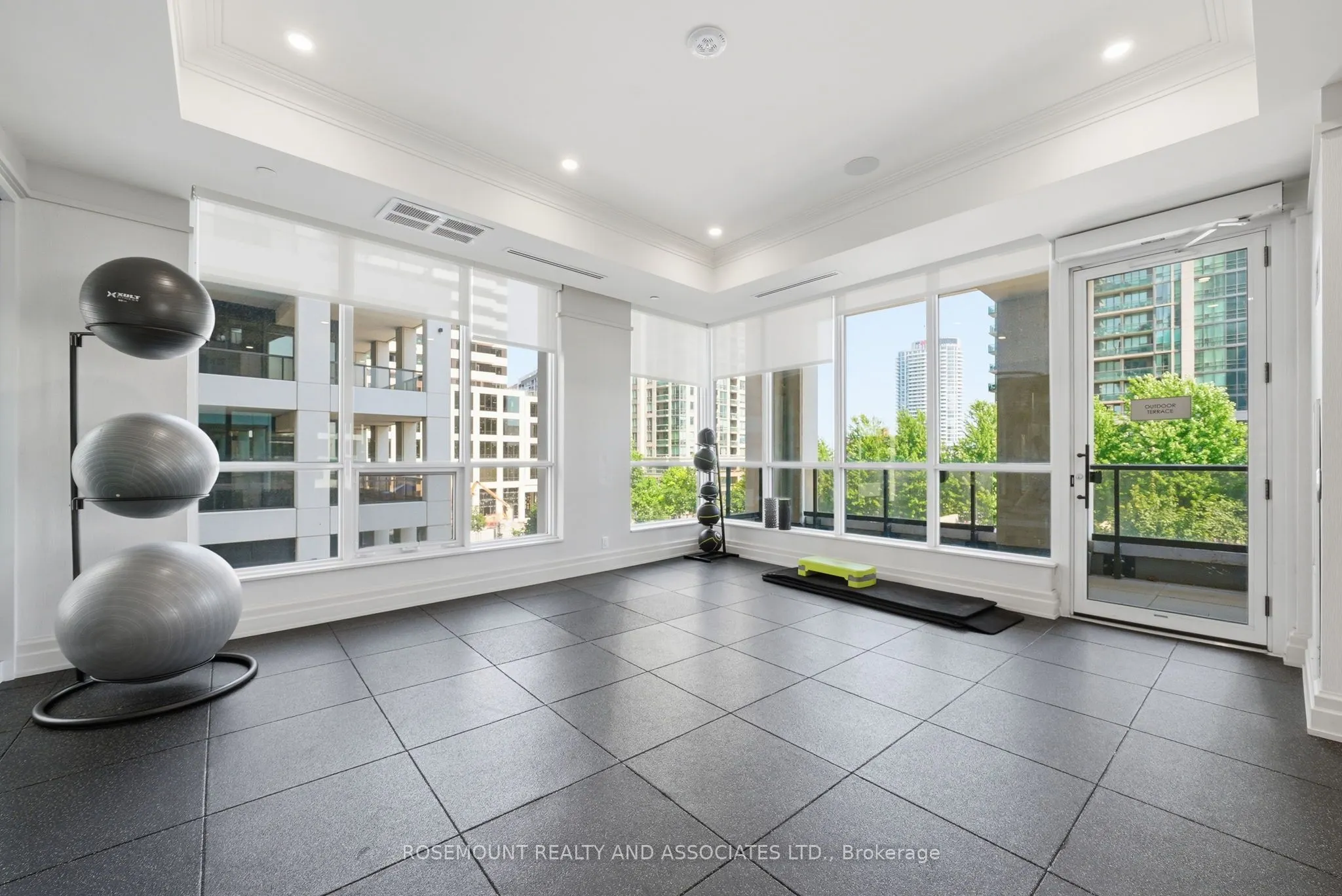 36 ELM Drive W #2105