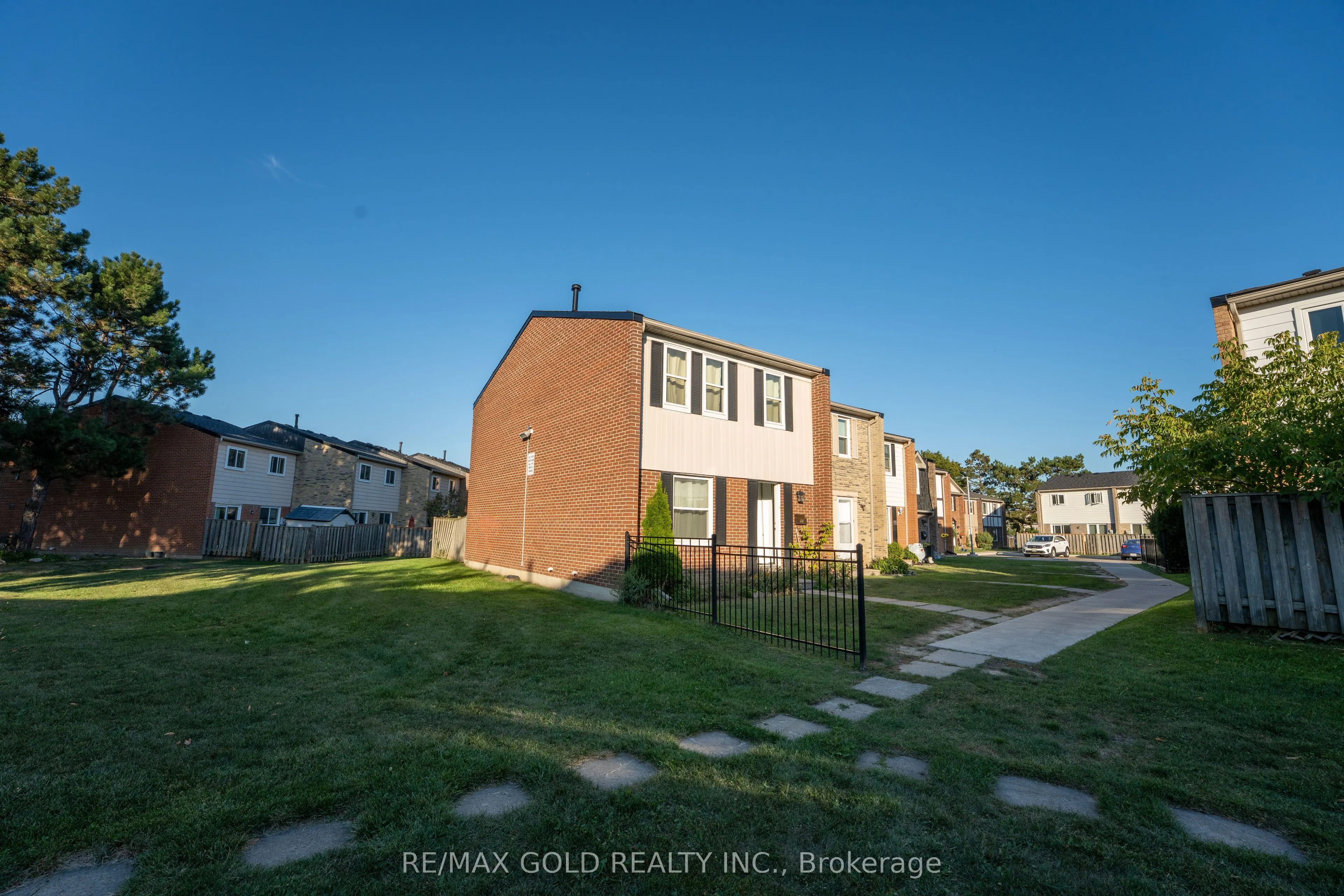 900 Central Park Drive #107