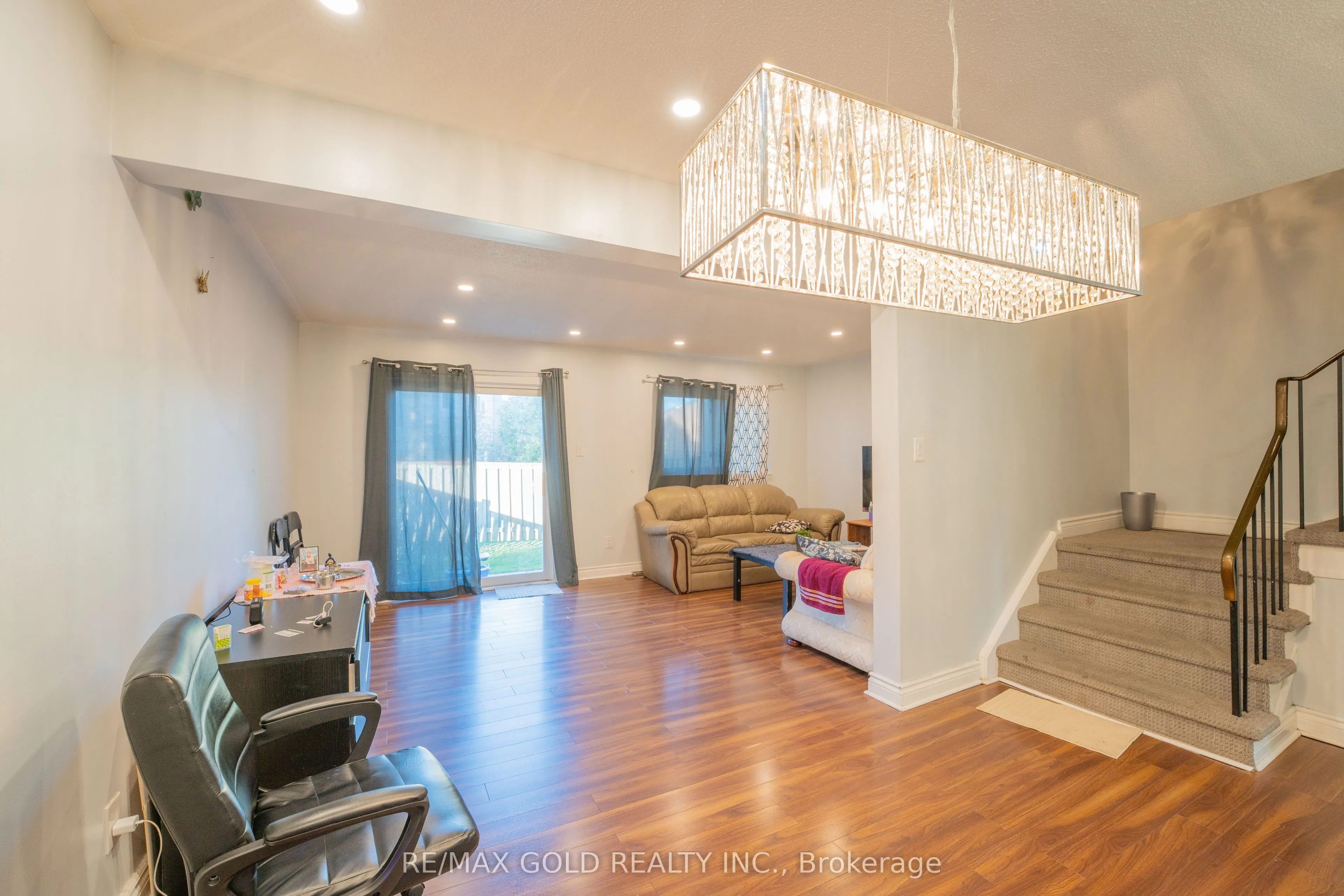900 Central Park Drive #107
