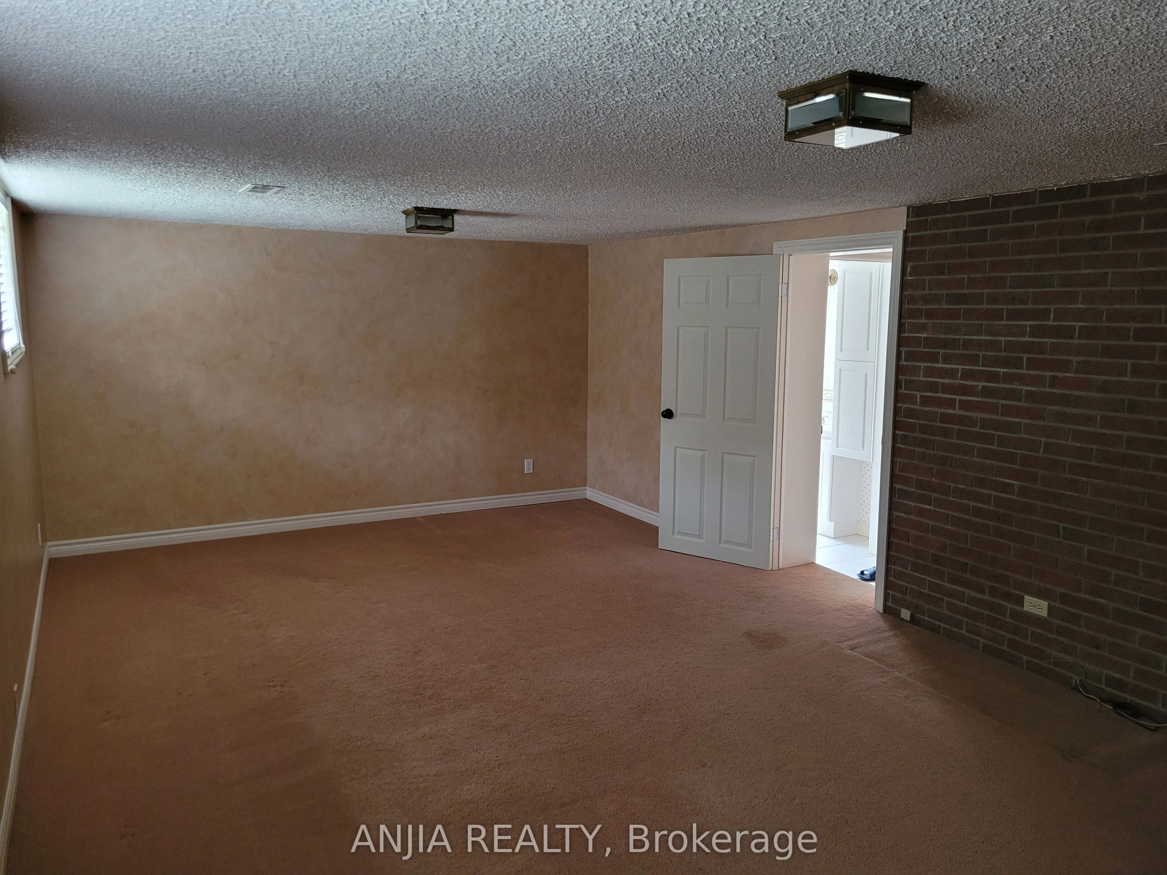 1299 Shamir Crescent #Basement