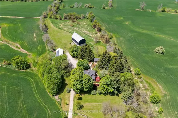 10319 15 Side Road