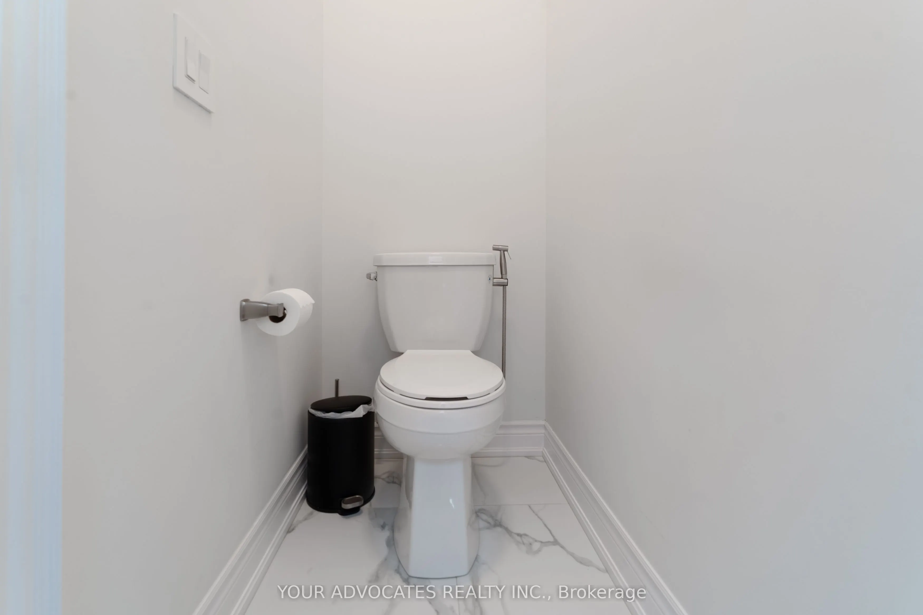 1390 Queens Plate Road