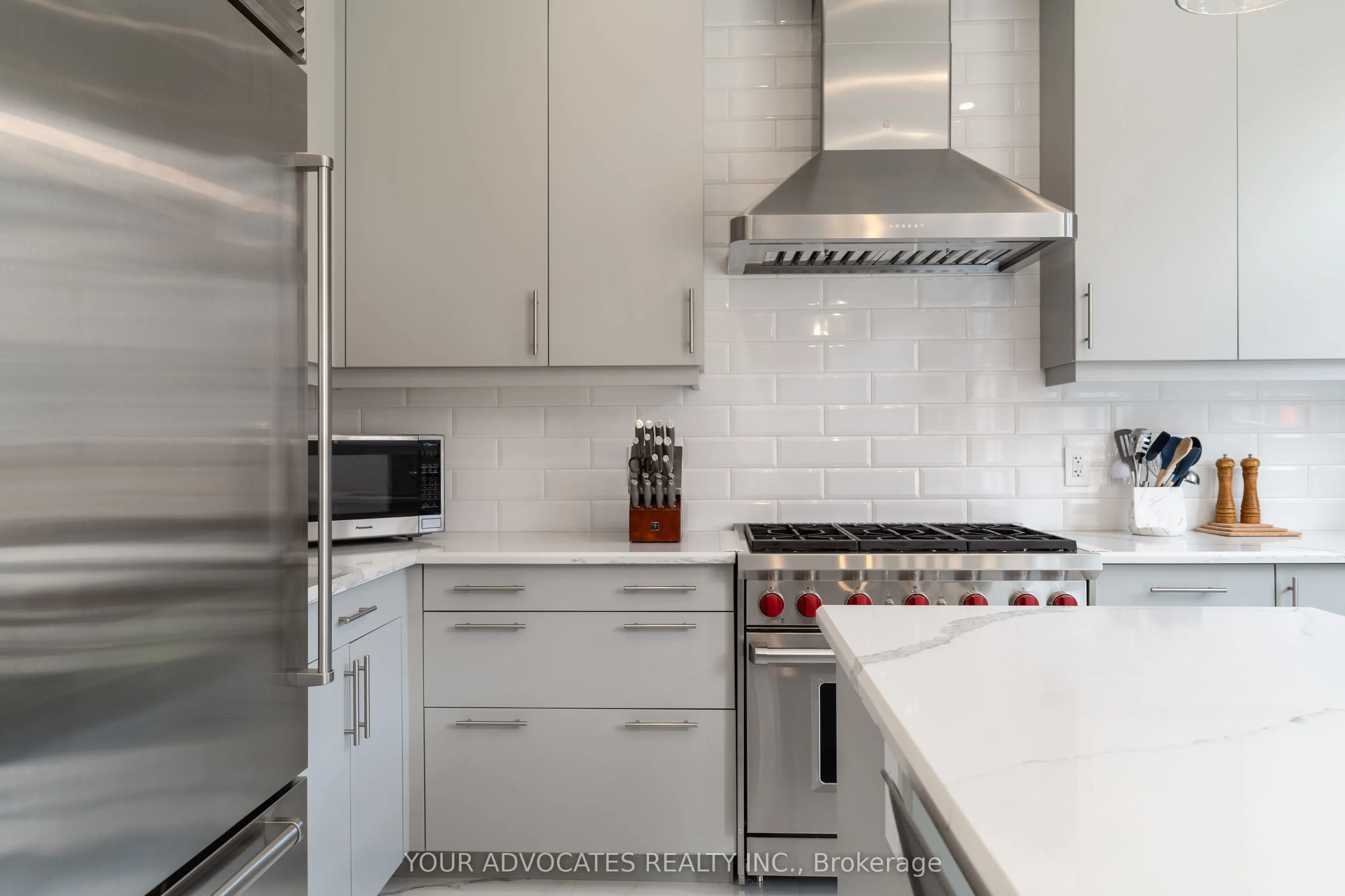1390 Queens Plate Road