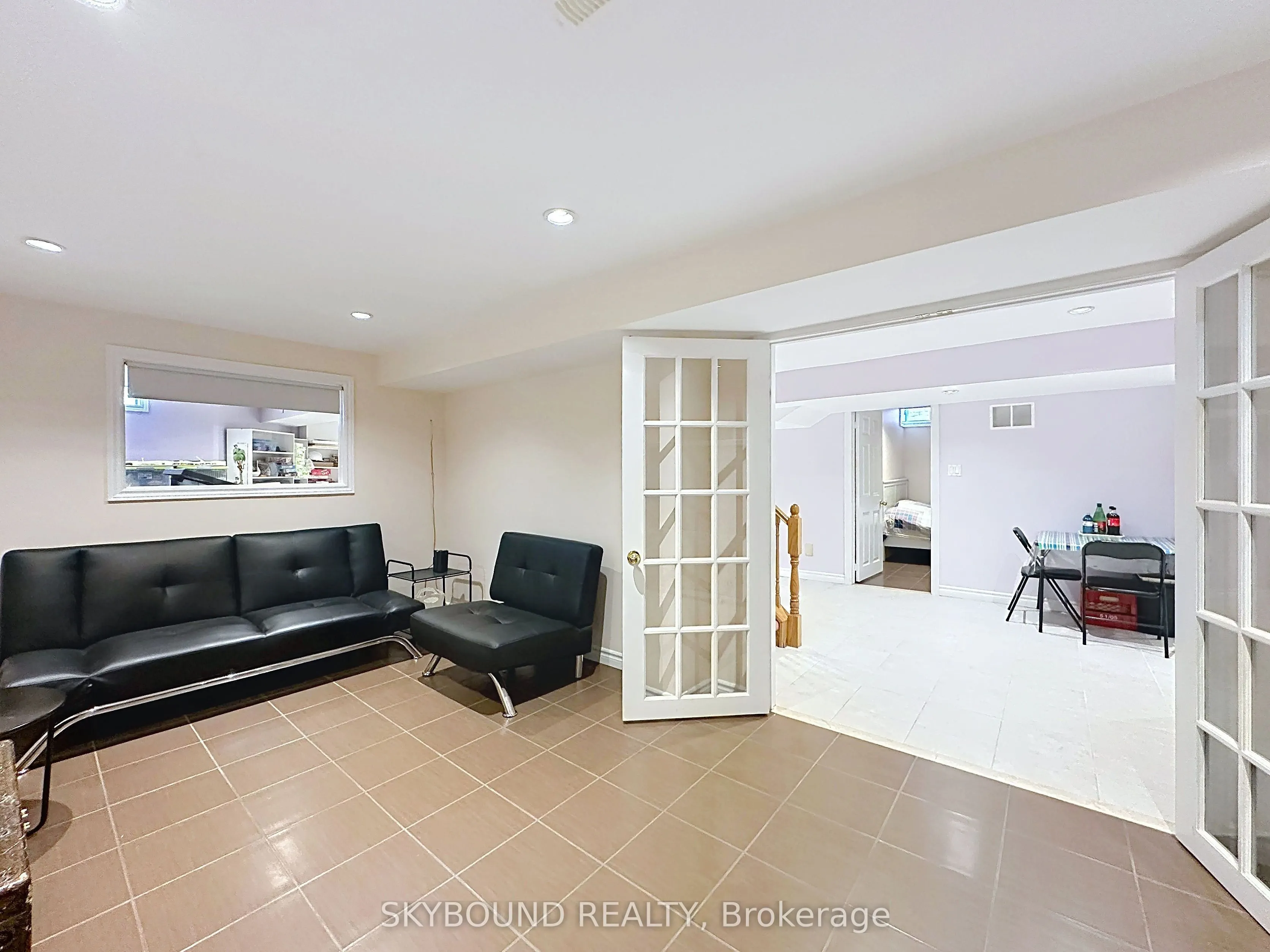 4409 Heathgate Crescent
