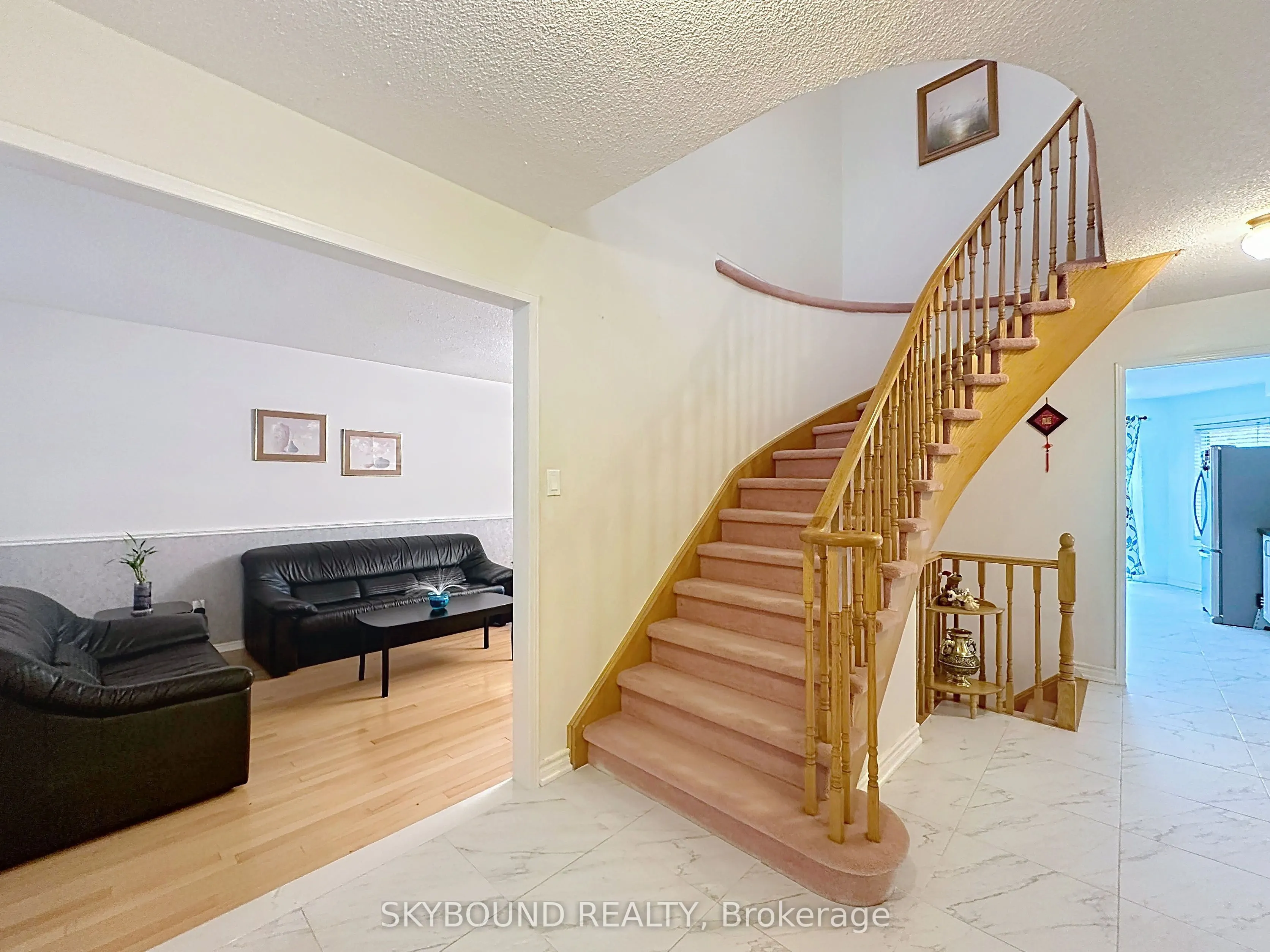 4409 Heathgate Crescent