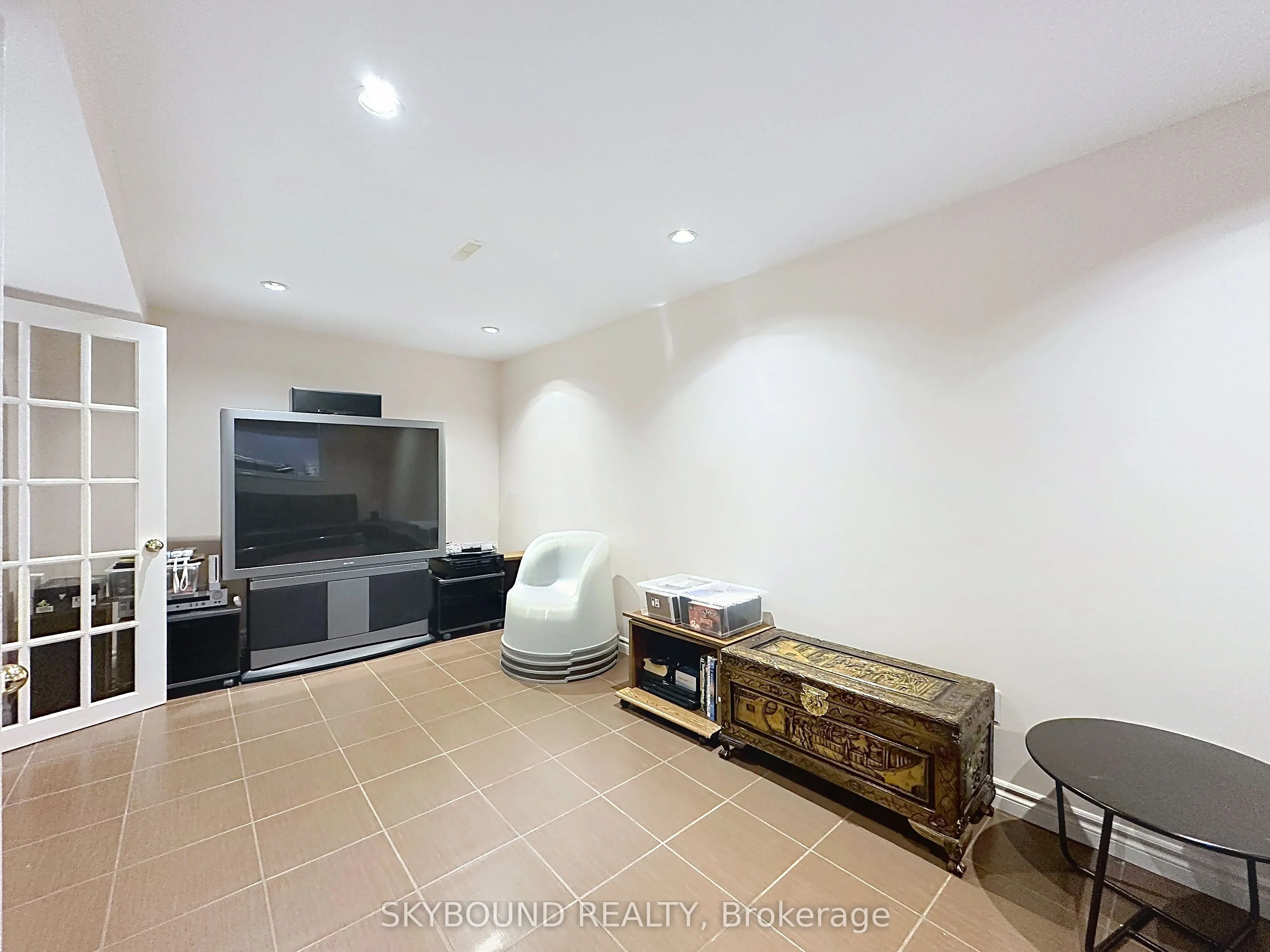 4409 Heathgate Crescent