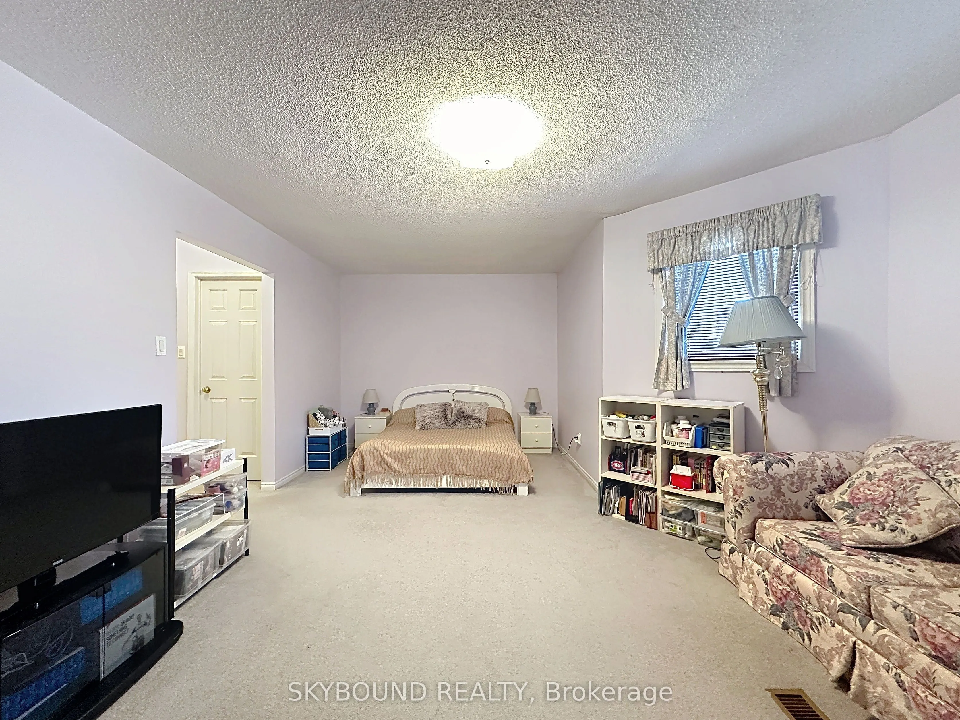 4409 Heathgate Crescent