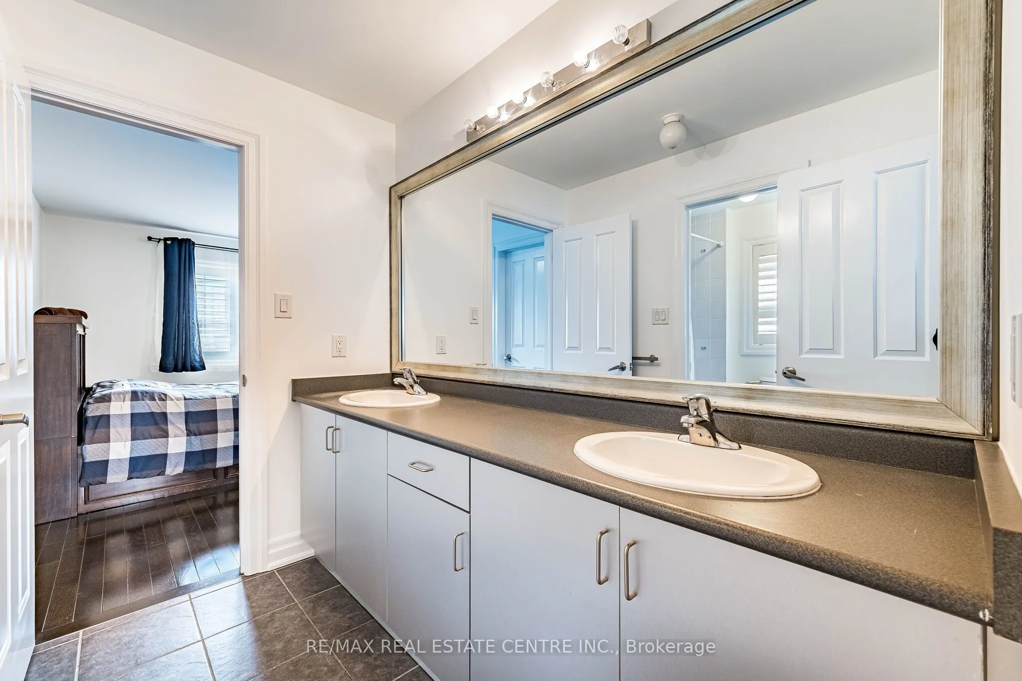 40 Cachet Court