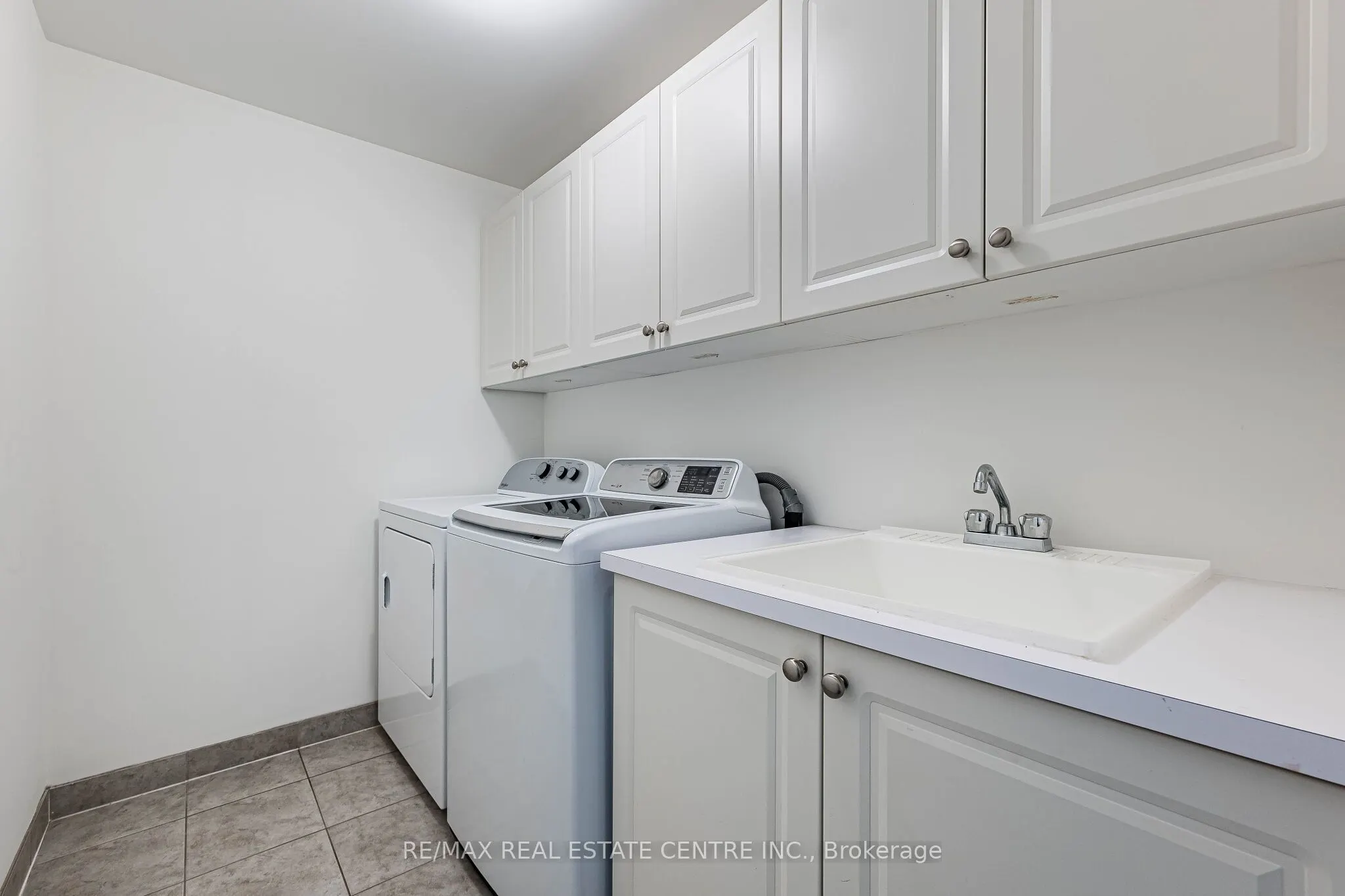 40 Cachet Court
