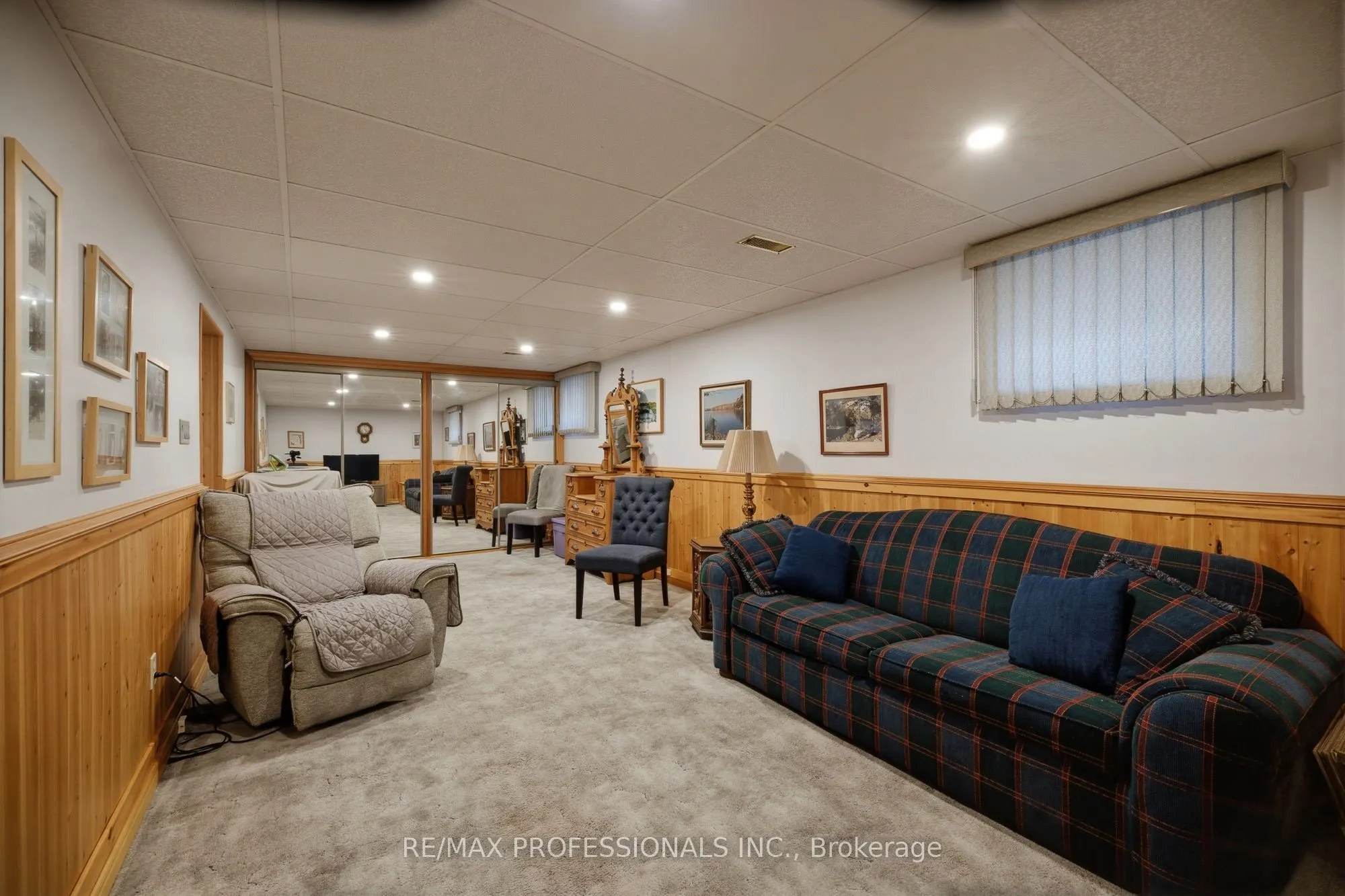 580 Exbury Crescent