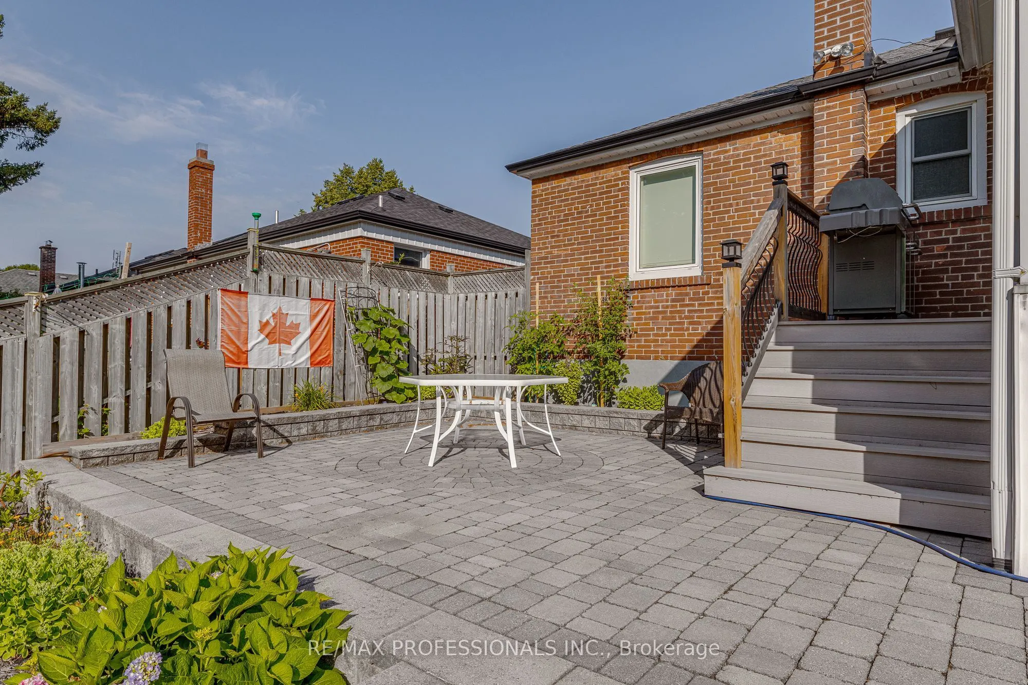580 Exbury Crescent