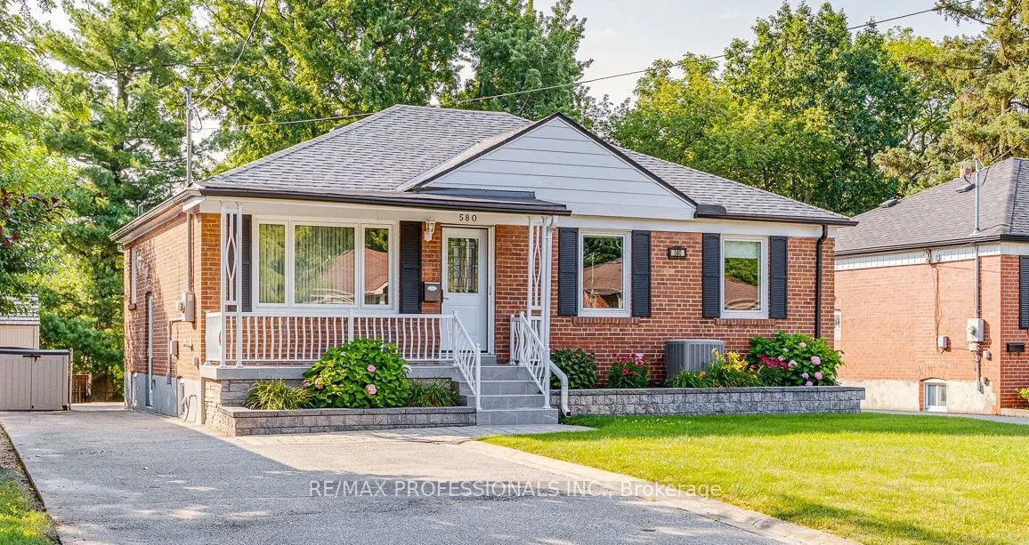 580 Exbury Crescent