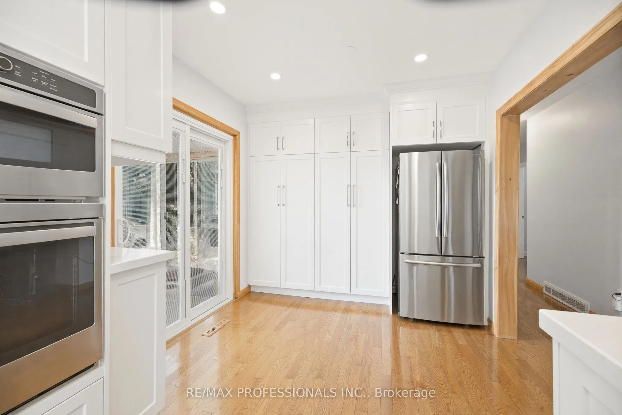 580 Exbury Crescent