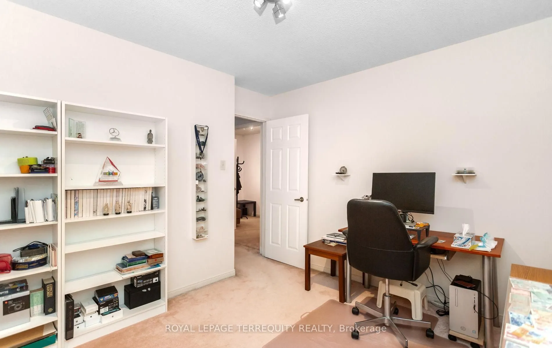 5577 Haddon Hall Road