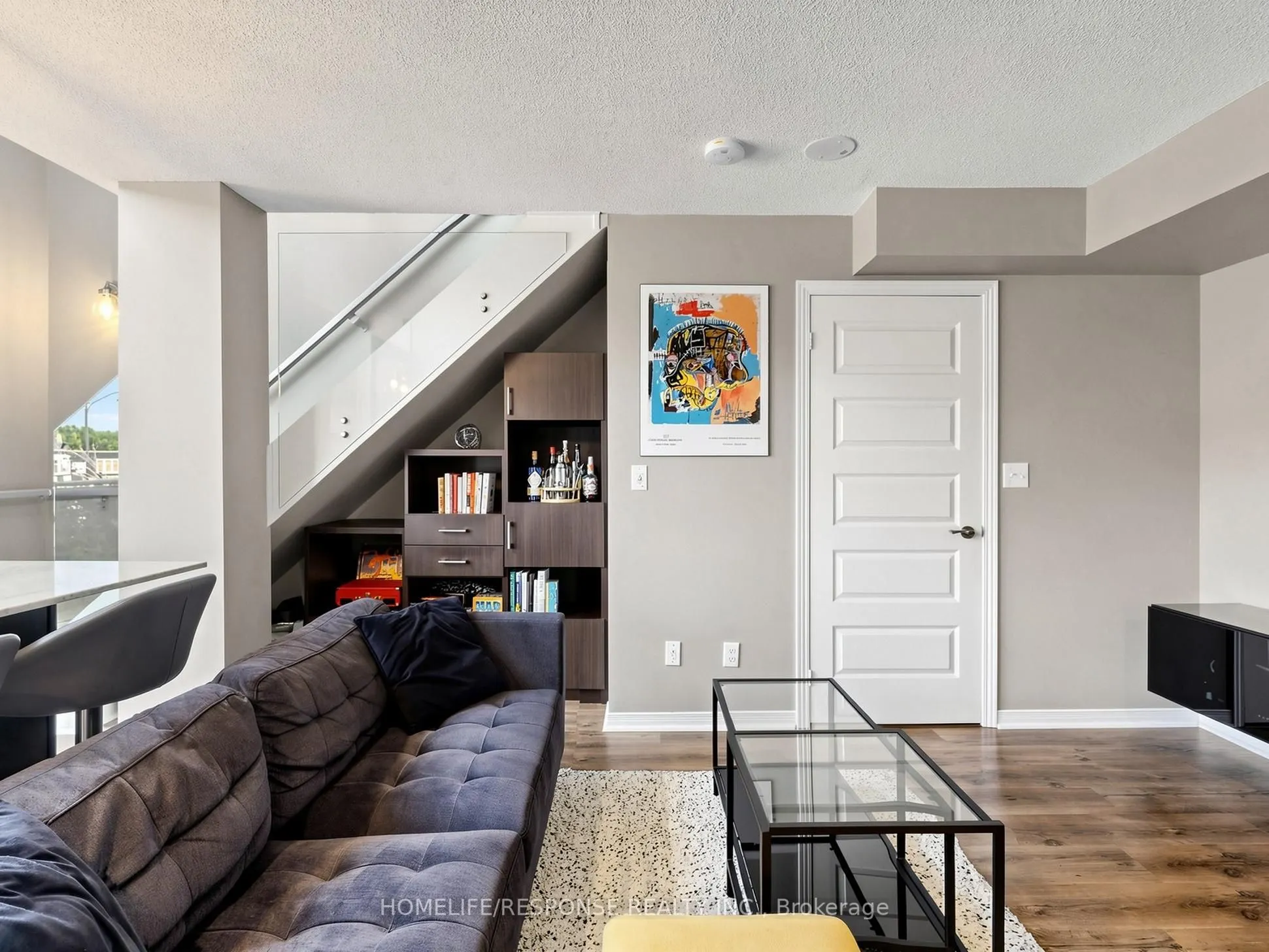 215 QUEEN Street E #225
