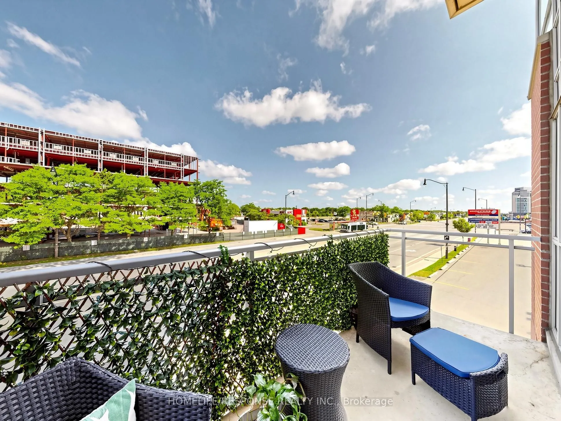 215 QUEEN Street E #225