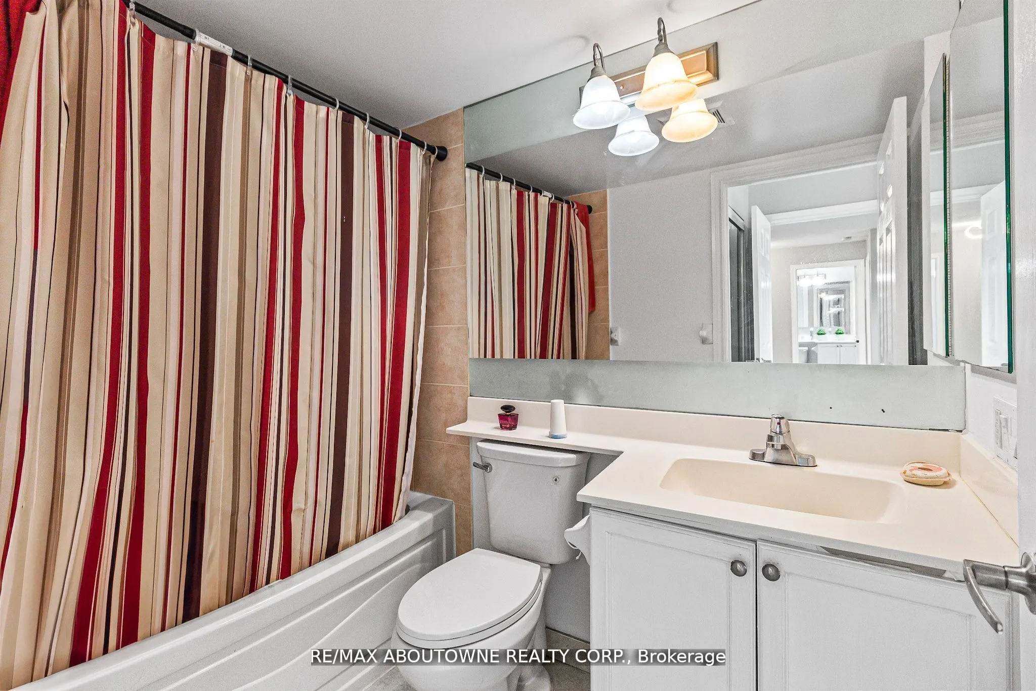 310 Burnhamthorpe Road W #401