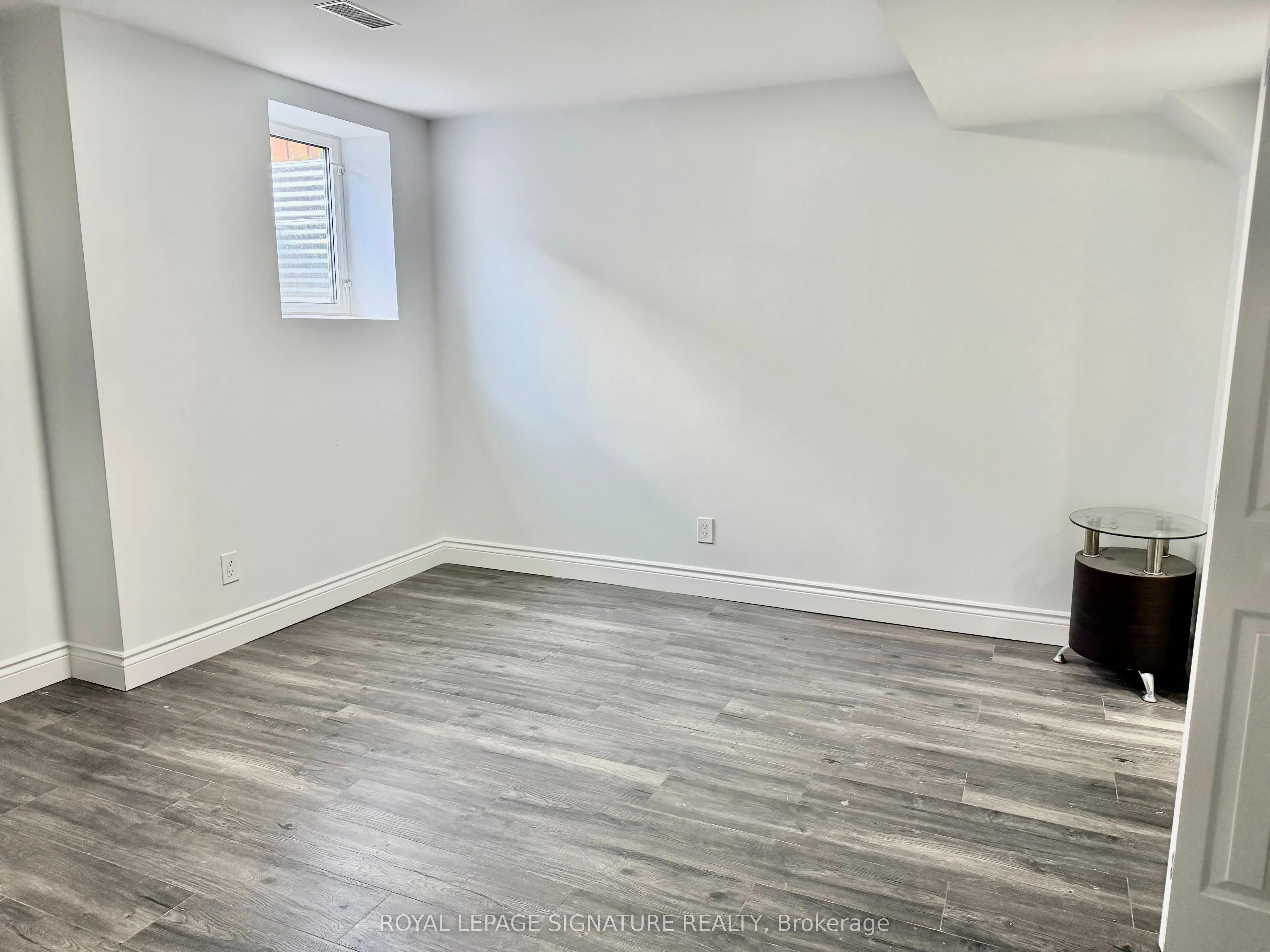 80 Midcrest Circle