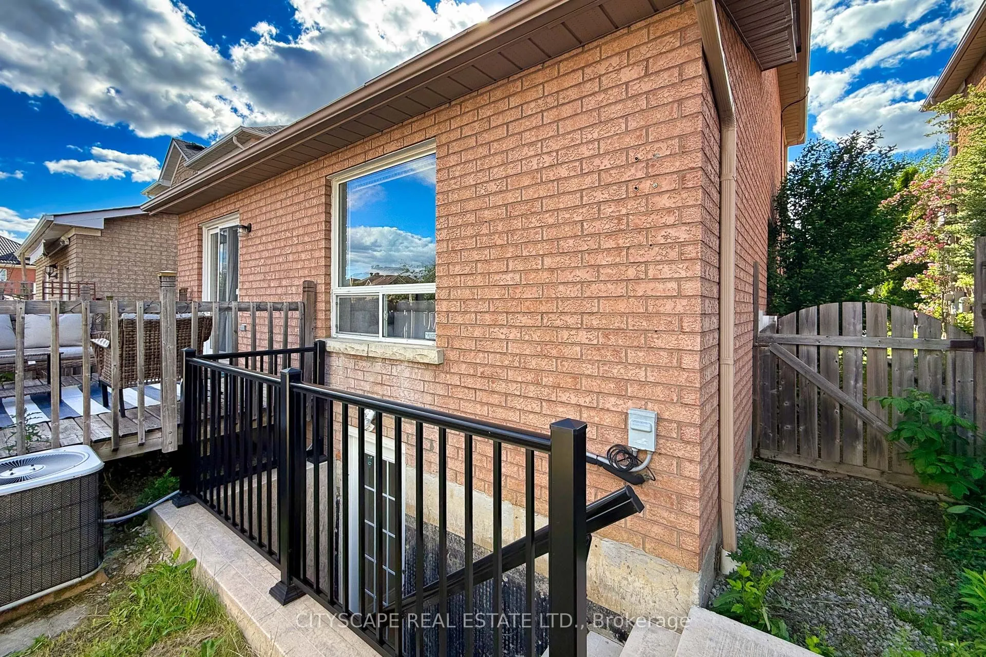 764 Avocado Crescent