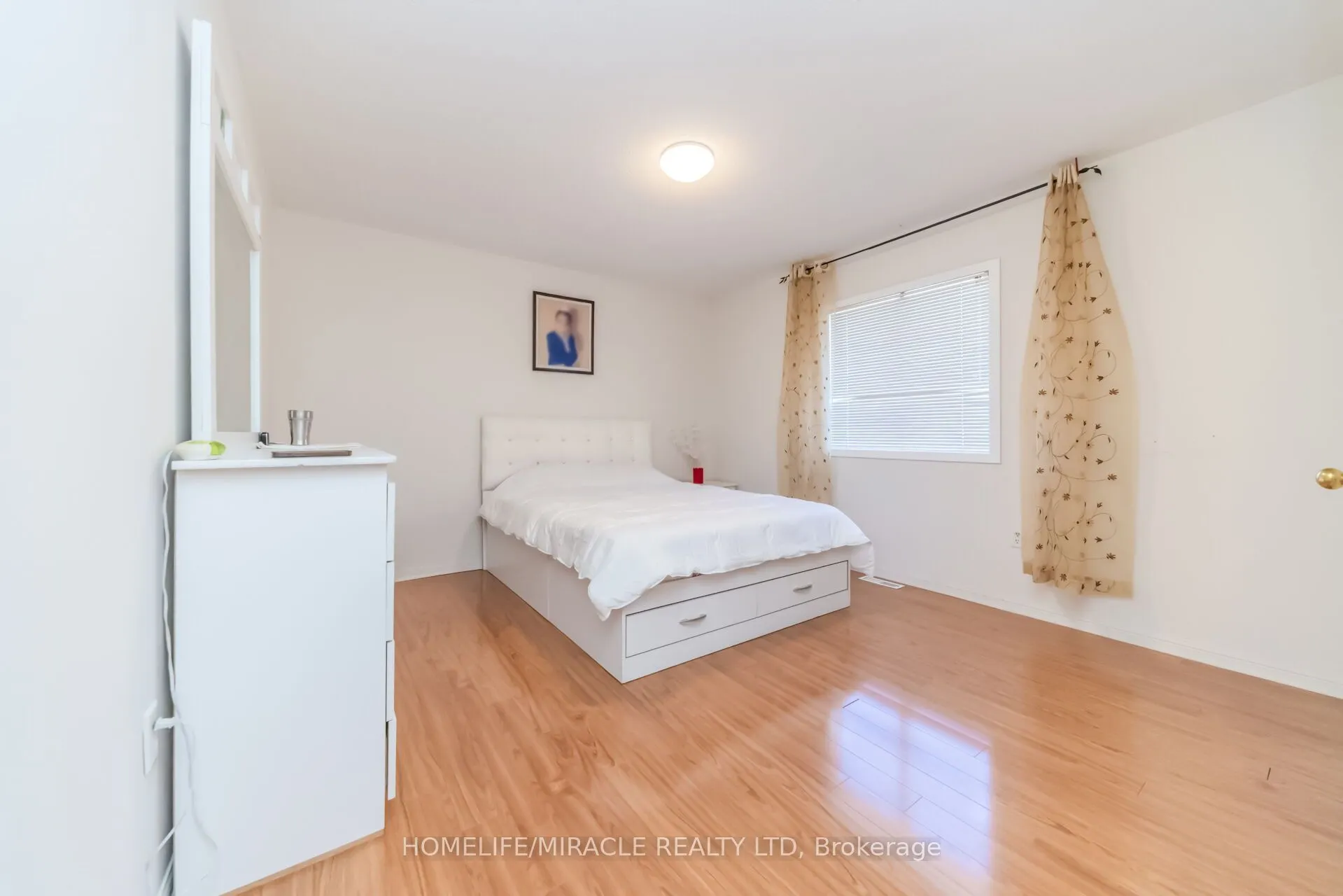 32 Gold Tree Street