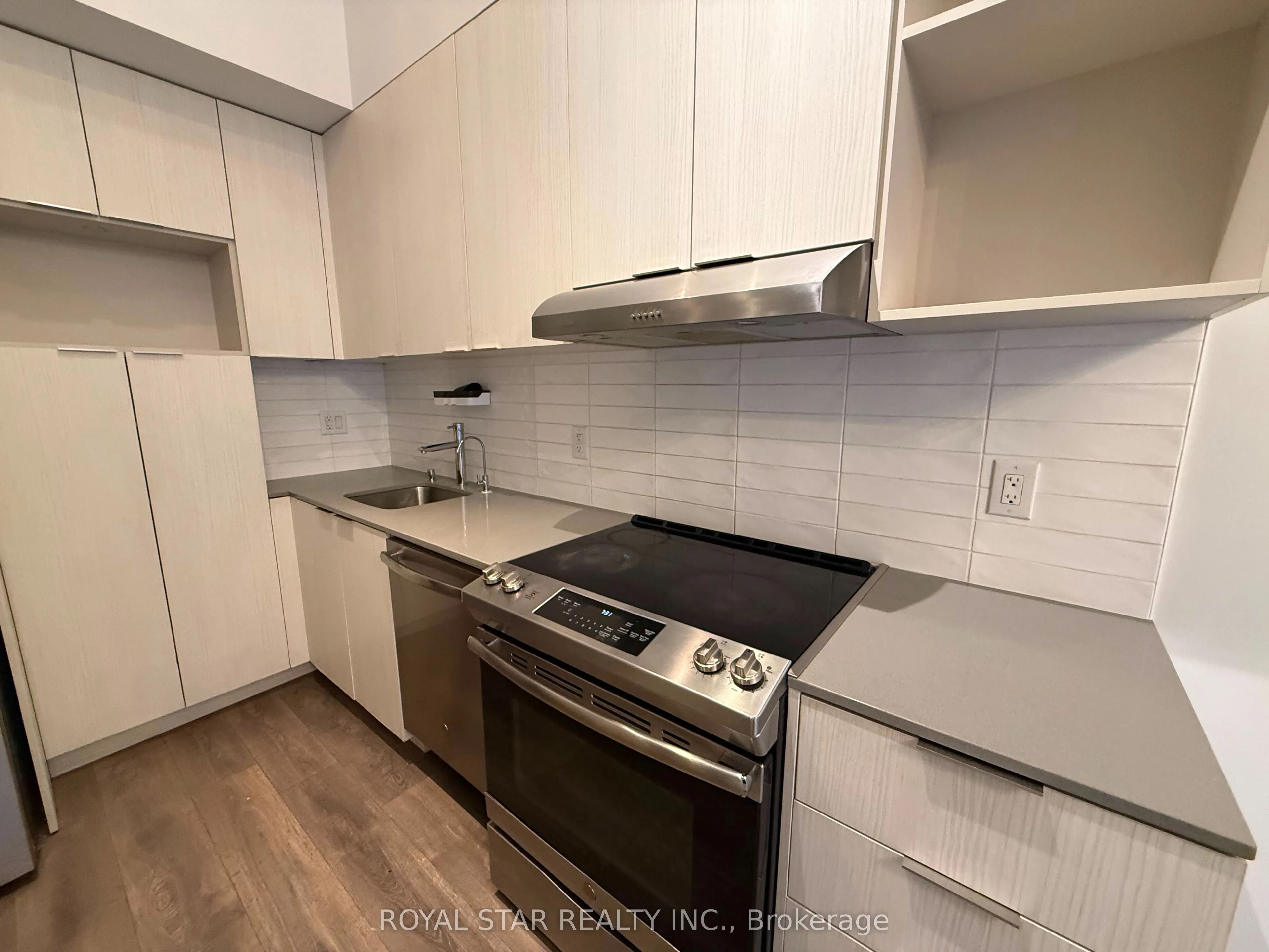 2520 Eglinton Avenue W #323
