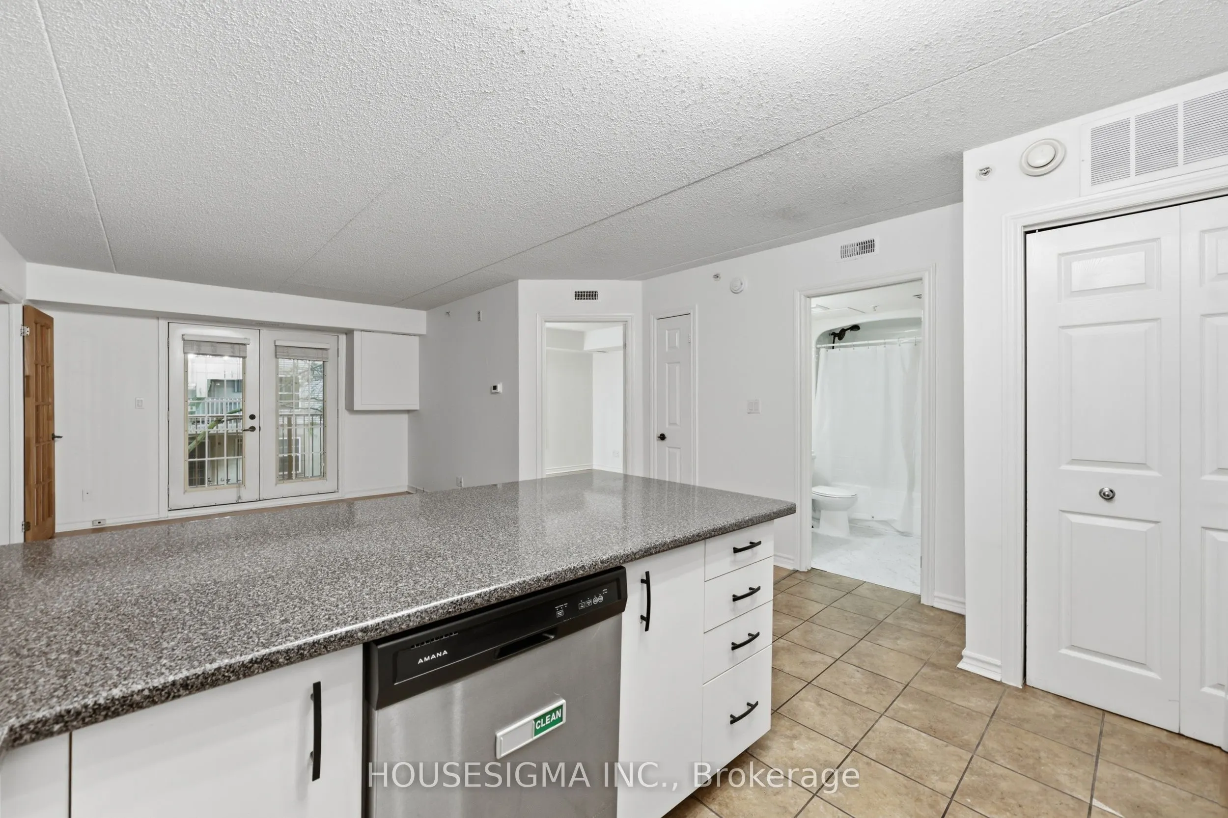 4025 Kilmer Drive #203