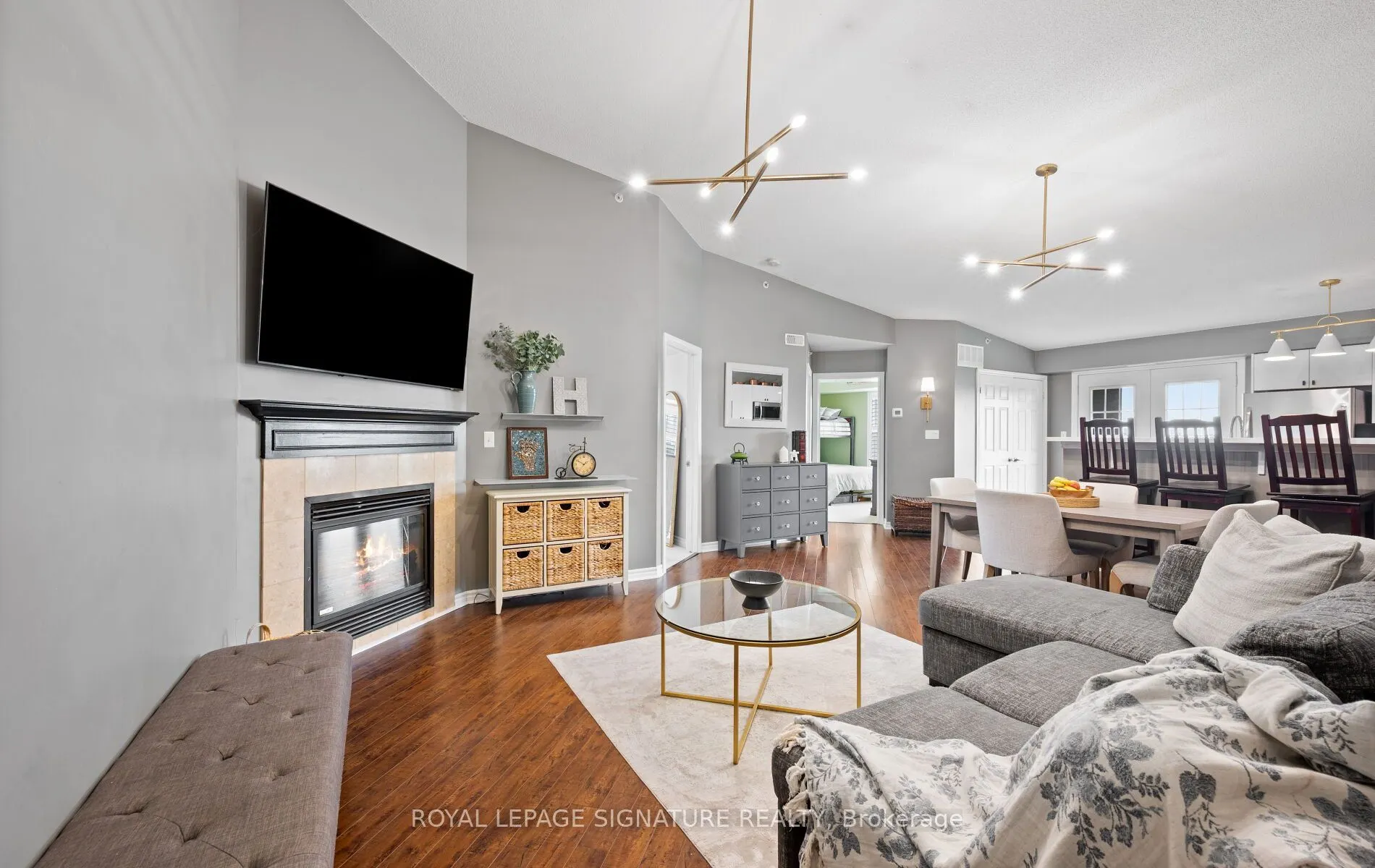1491 Maple Avenue #401