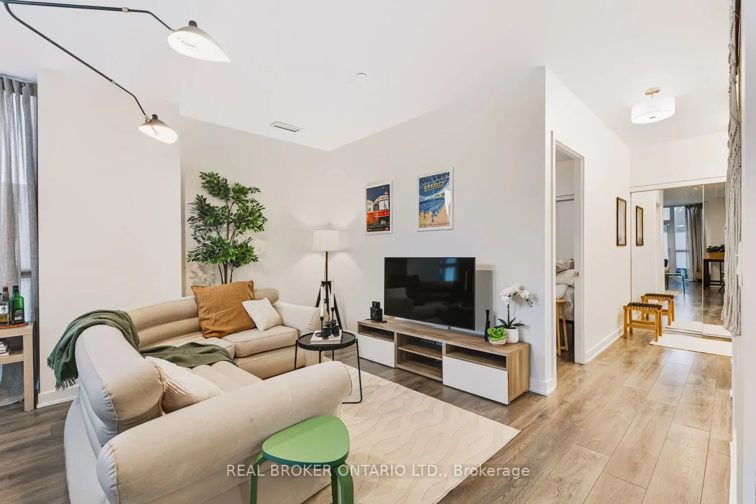 4633 Glen Erin Drive #108
