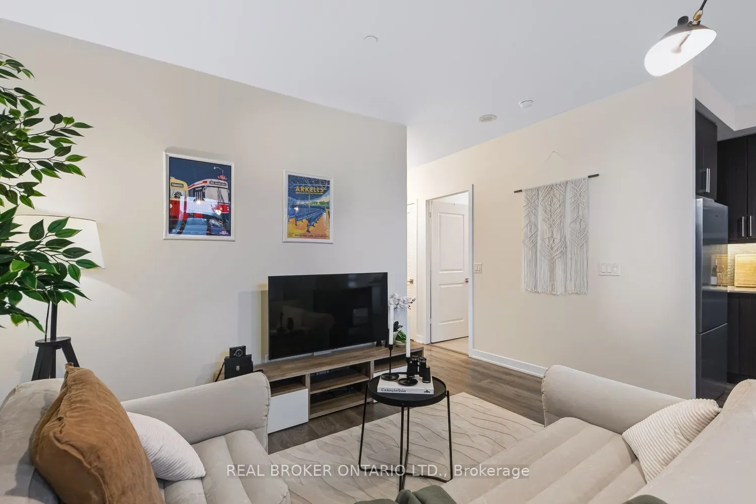 4633 Glen Erin Drive #108