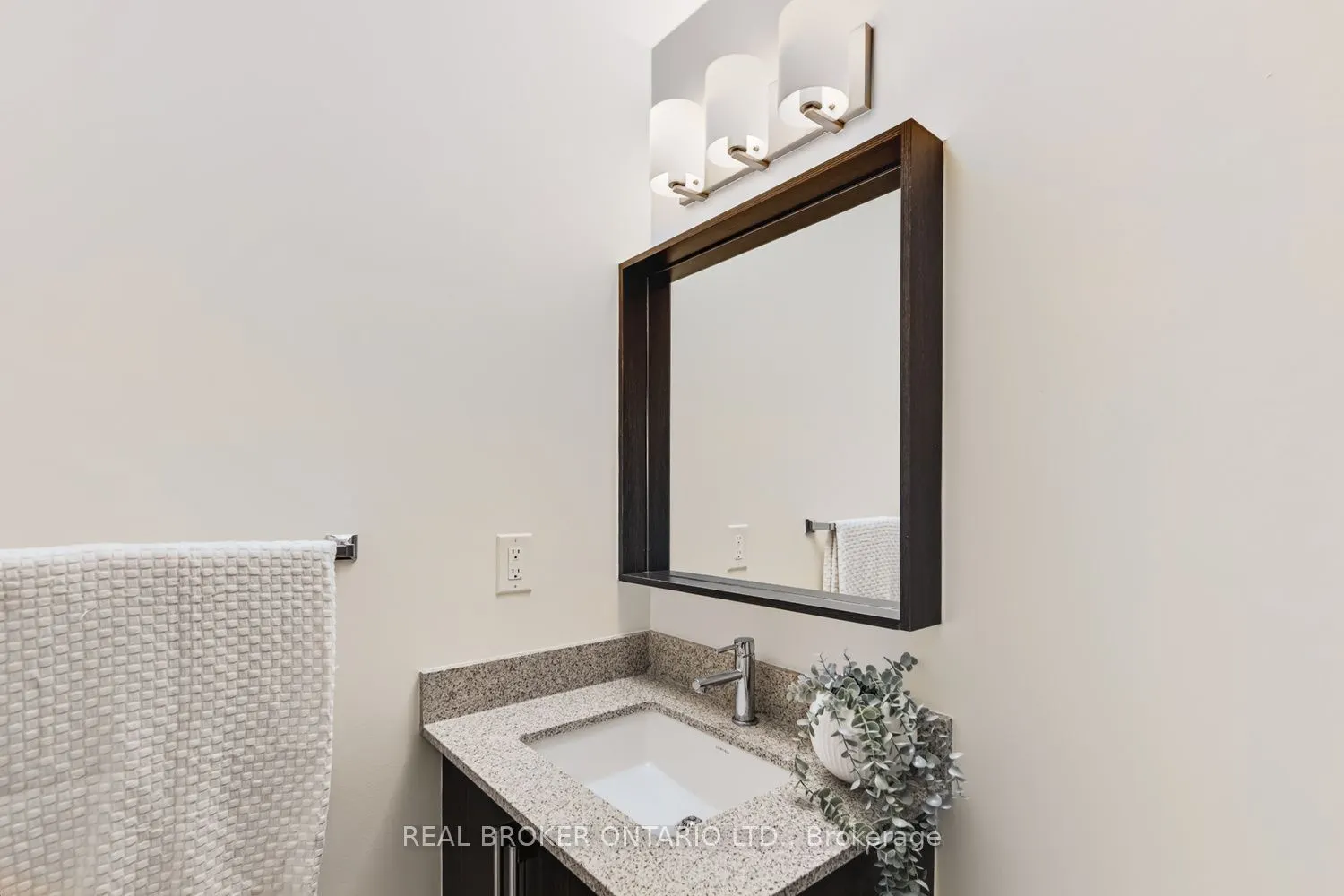 4633 Glen Erin Drive #108