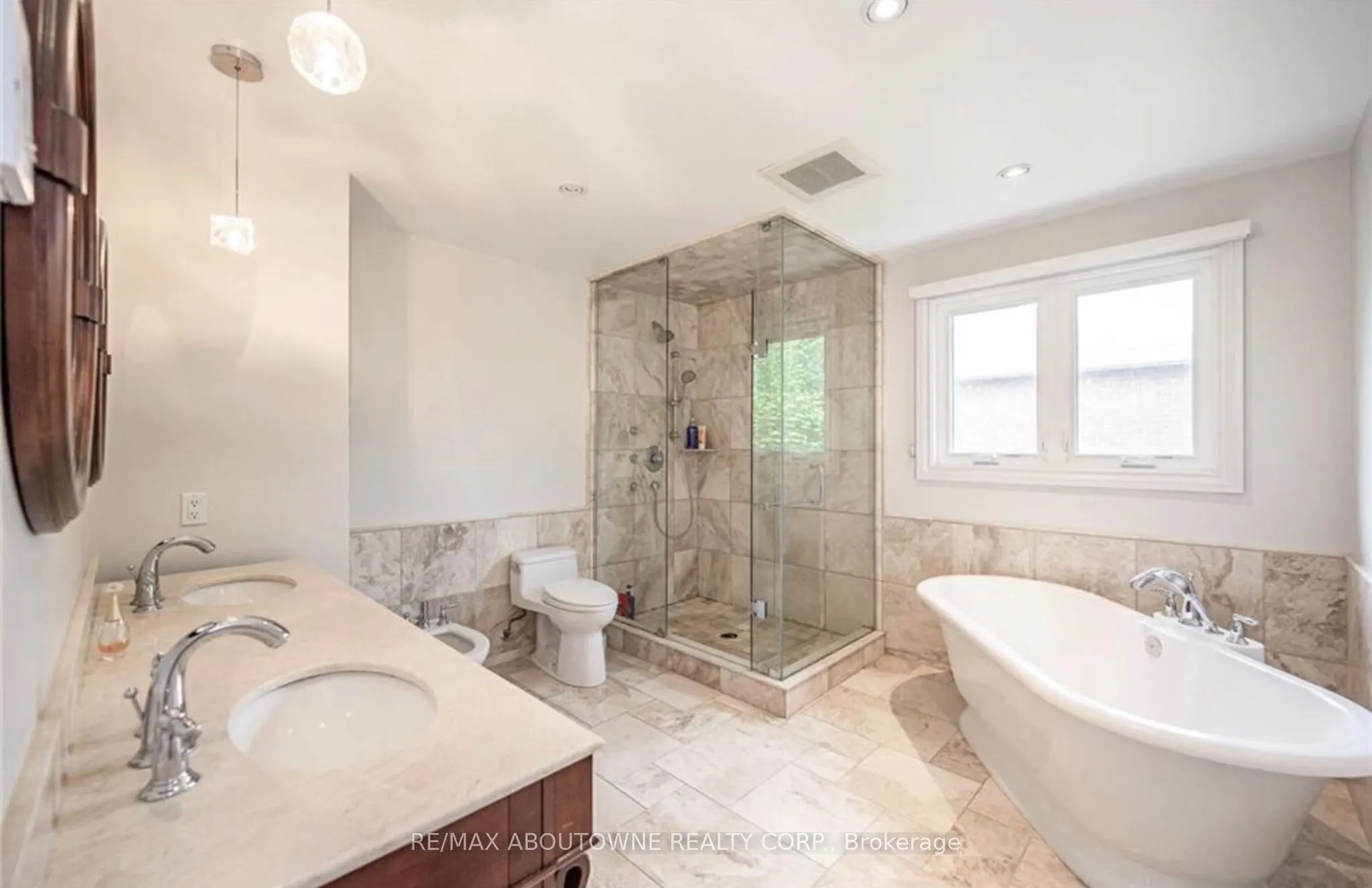 500 Blenheim Crescent