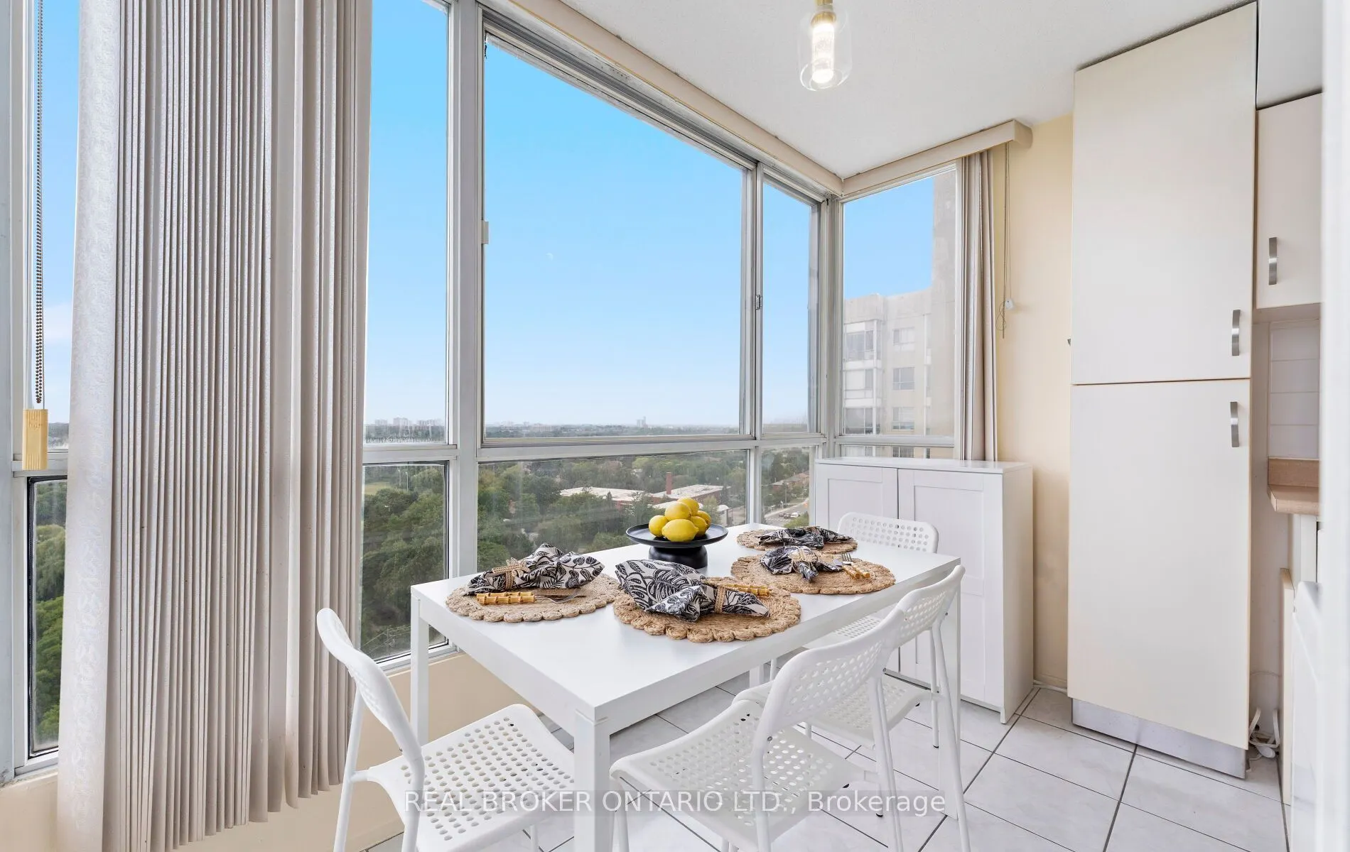 3077 Weston Road #1809