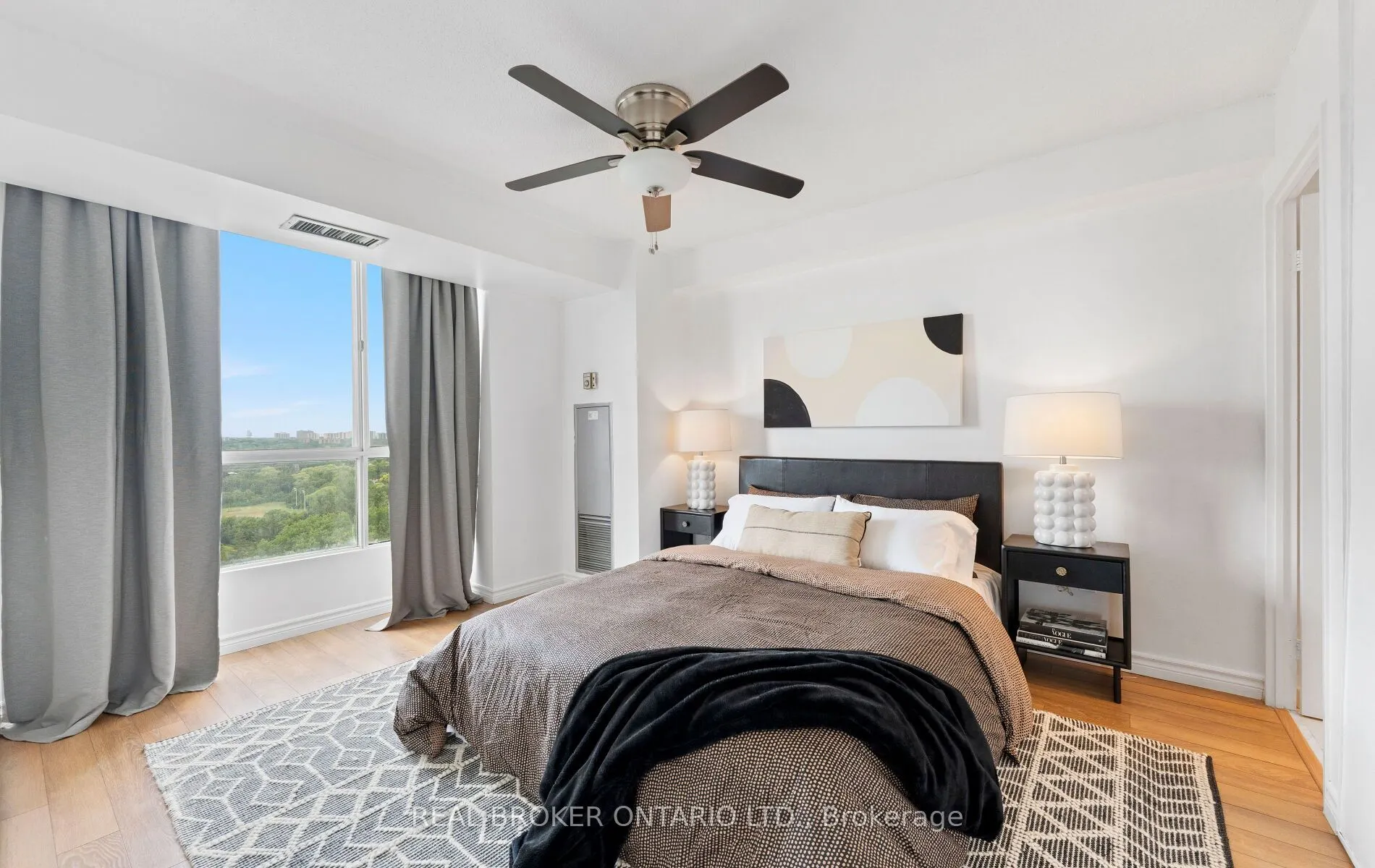 3077 Weston Road #1809