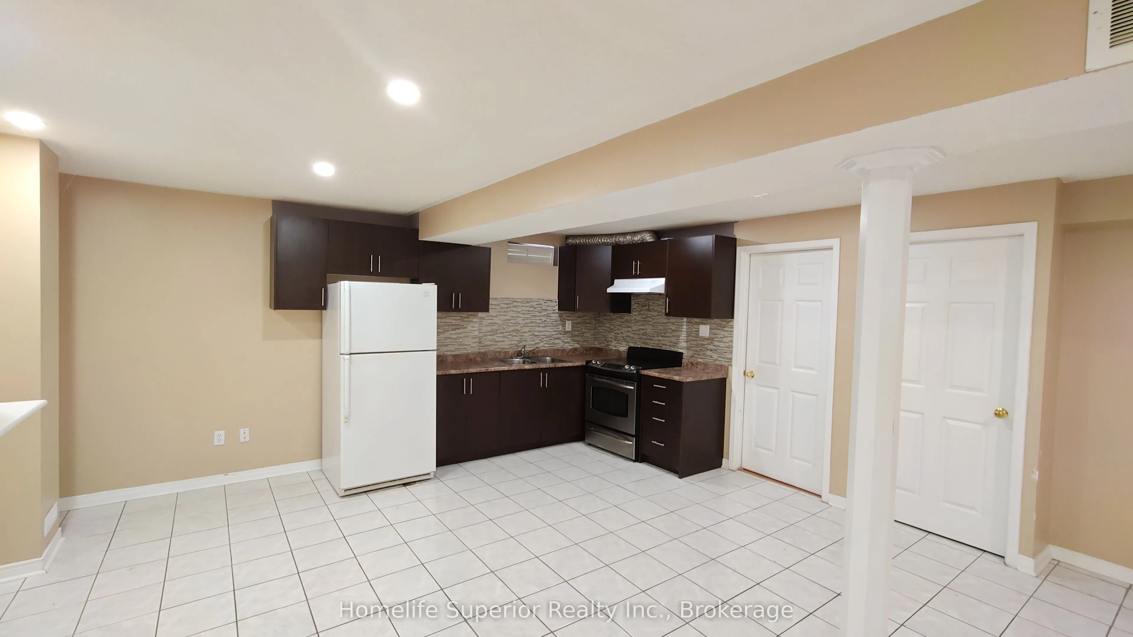 17 Summerfield Crescent