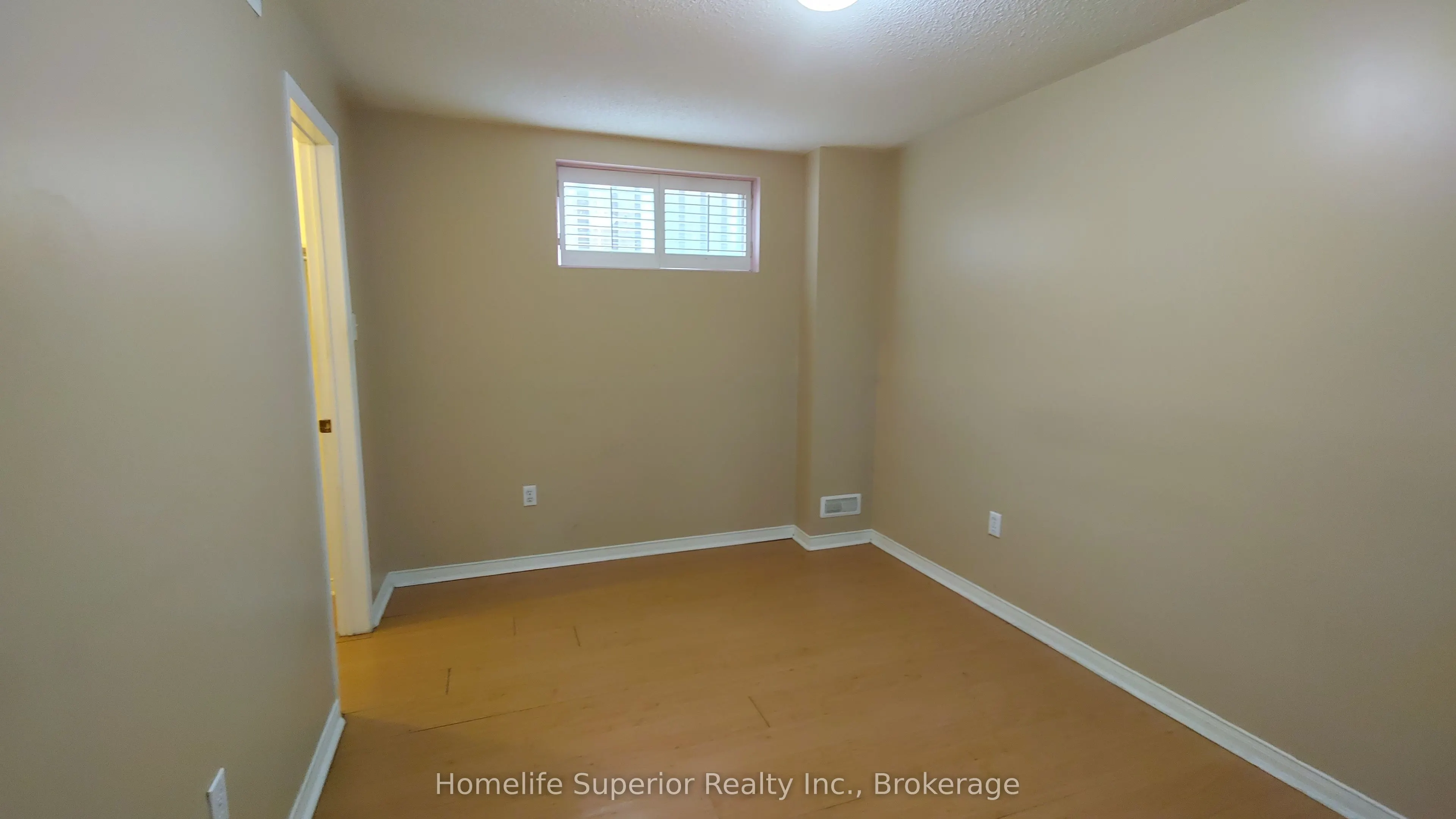 17 Summerfield Crescent