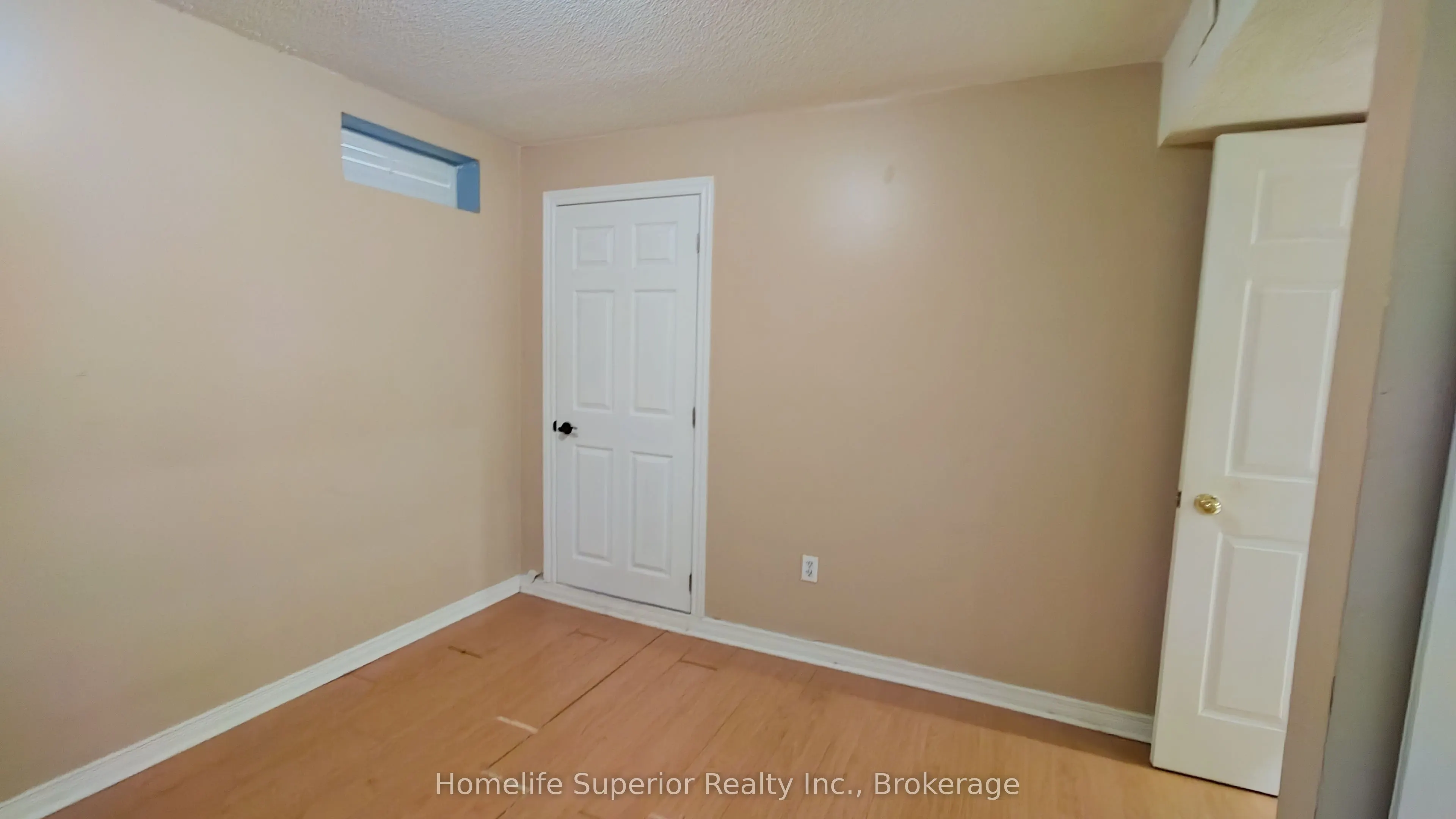 17 Summerfield Crescent