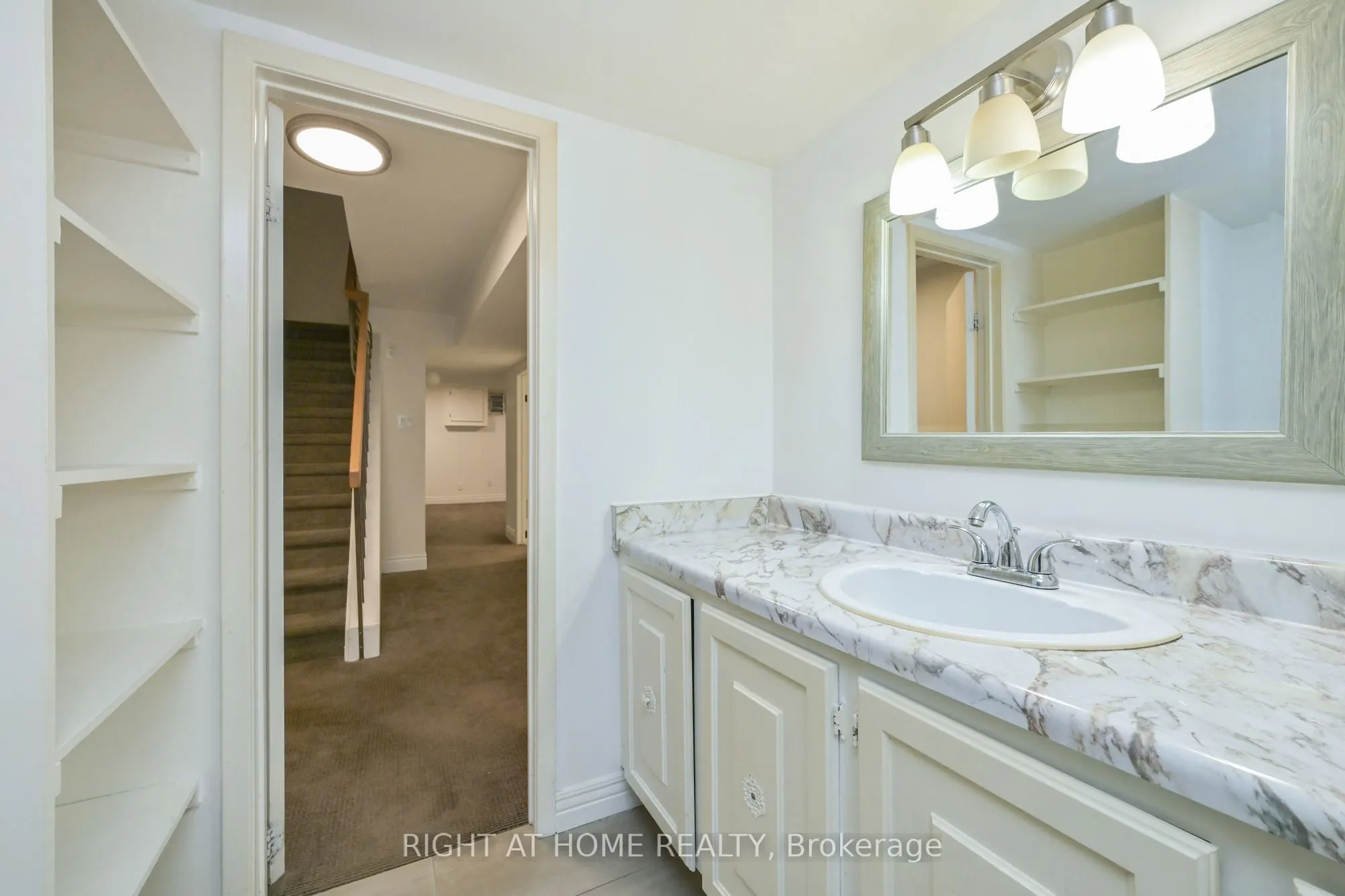 2120 Rathburn Road E #32