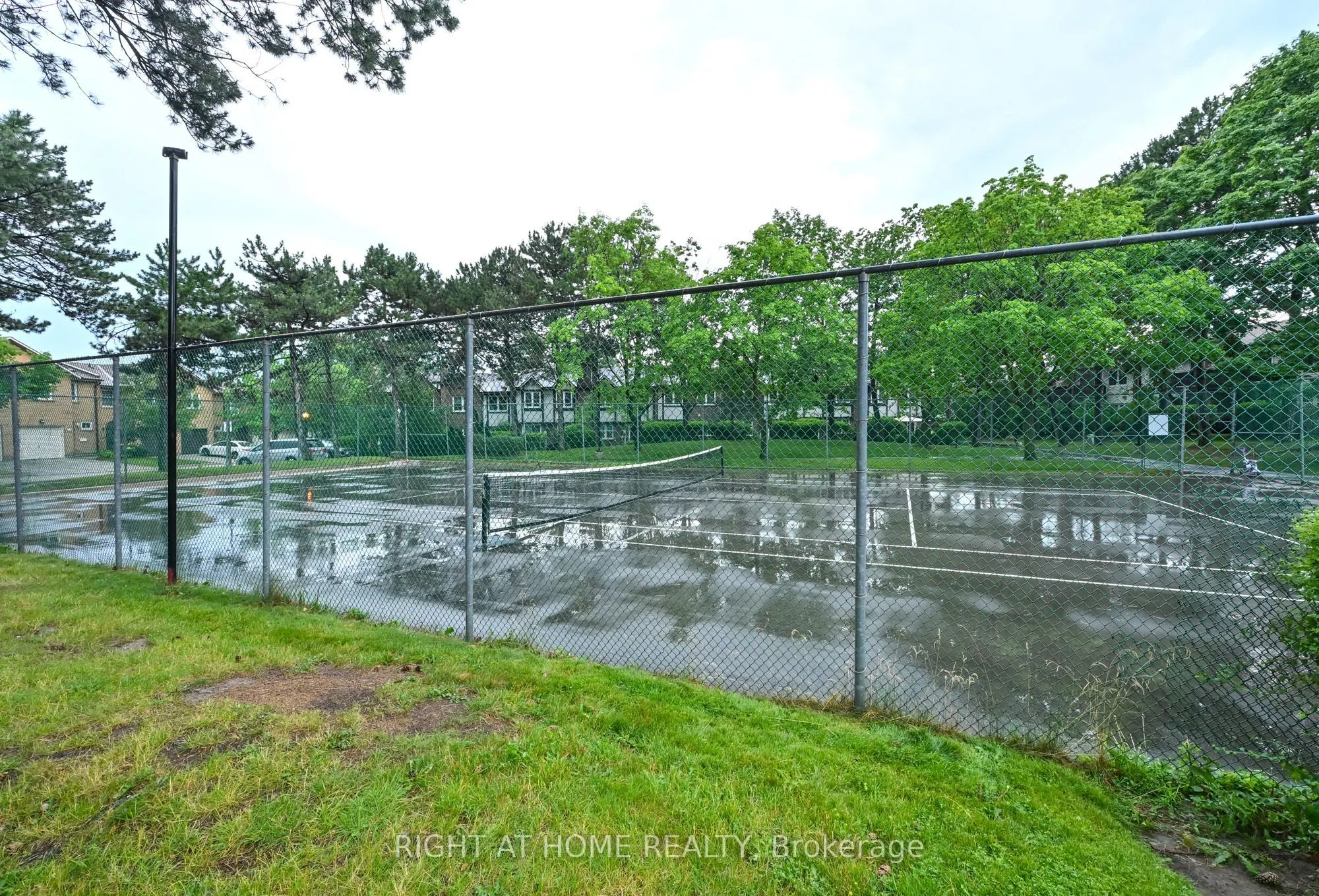2120 Rathburn Road E #32