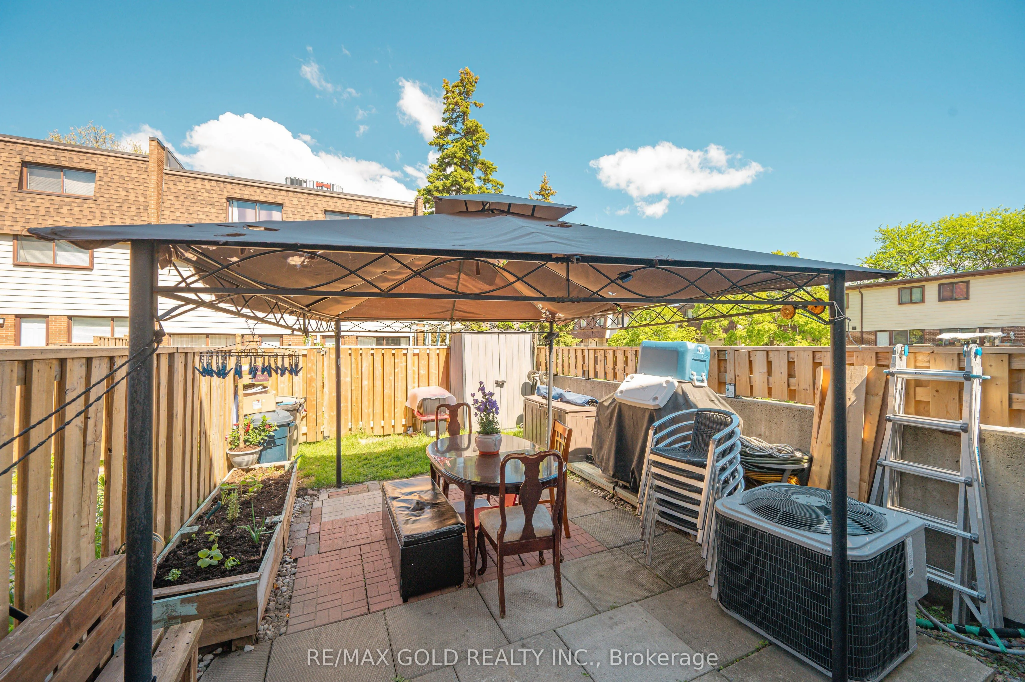 180 Mississauga Valley Boulevard #87