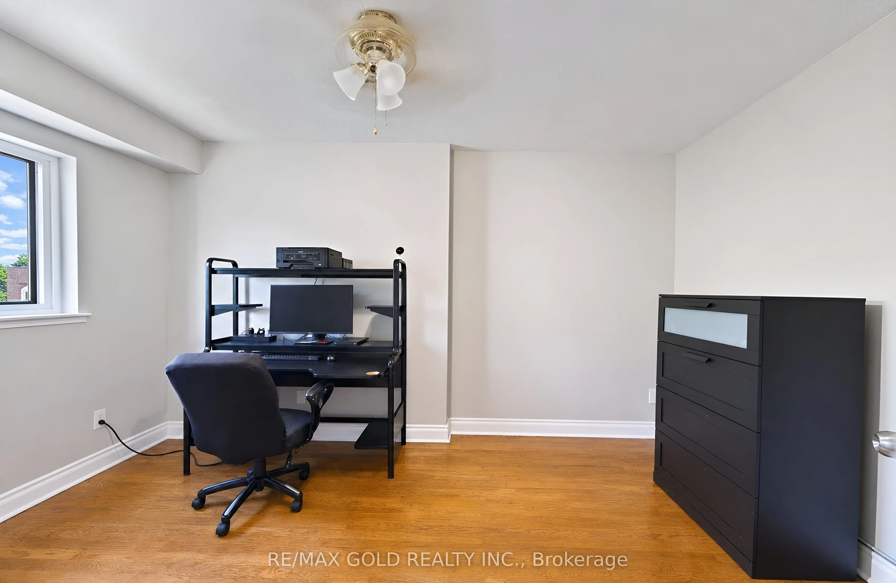 180 Mississauga Valley Boulevard #87