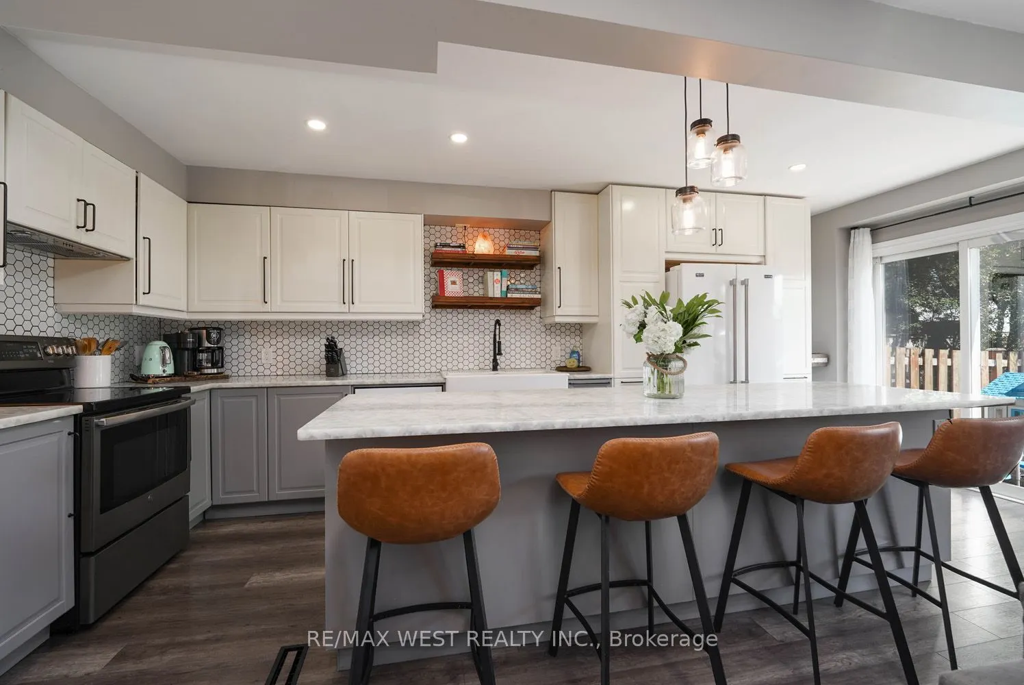 1 Johanna Drive