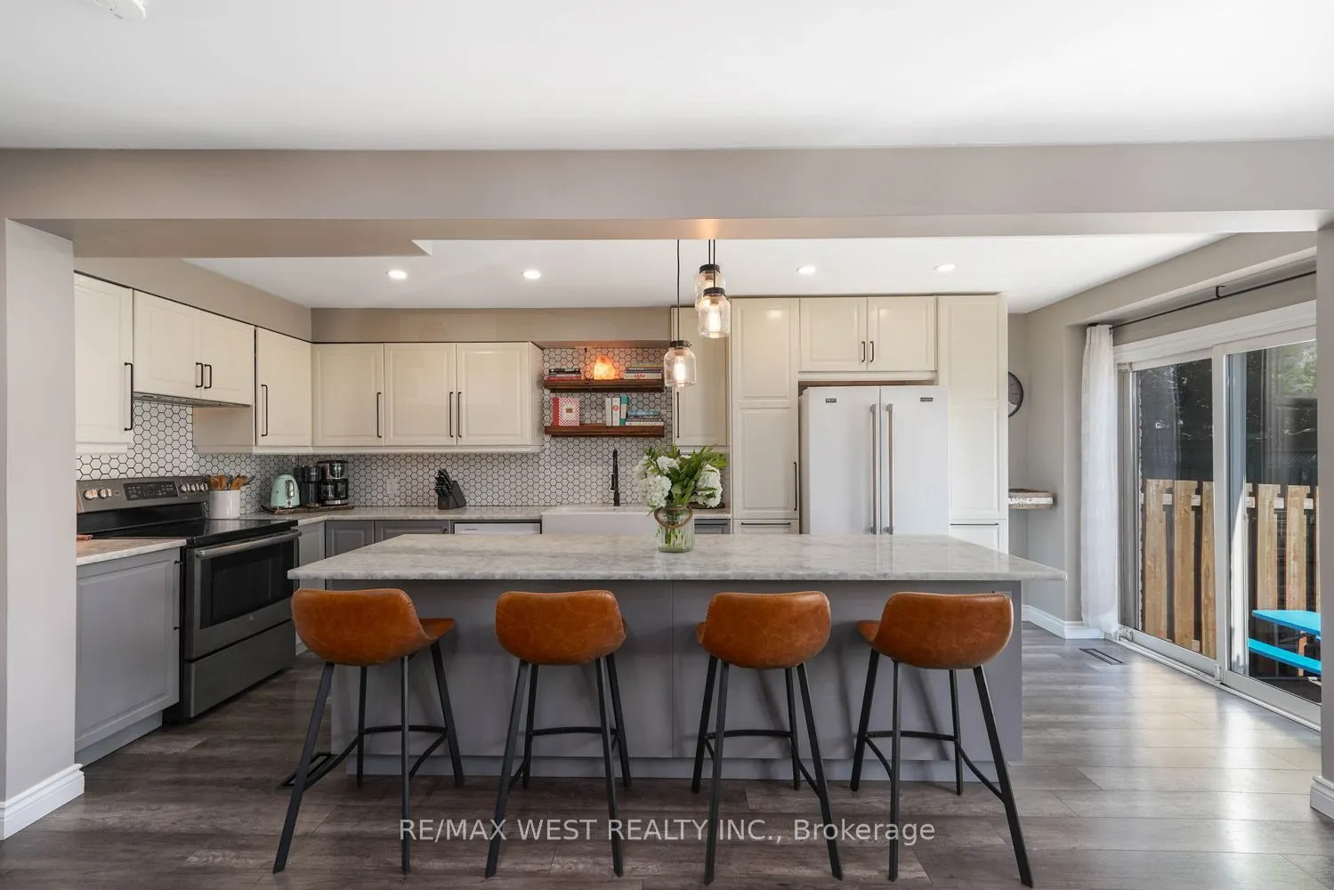 1 Johanna Drive