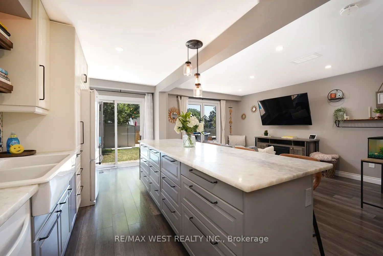 1 Johanna Drive