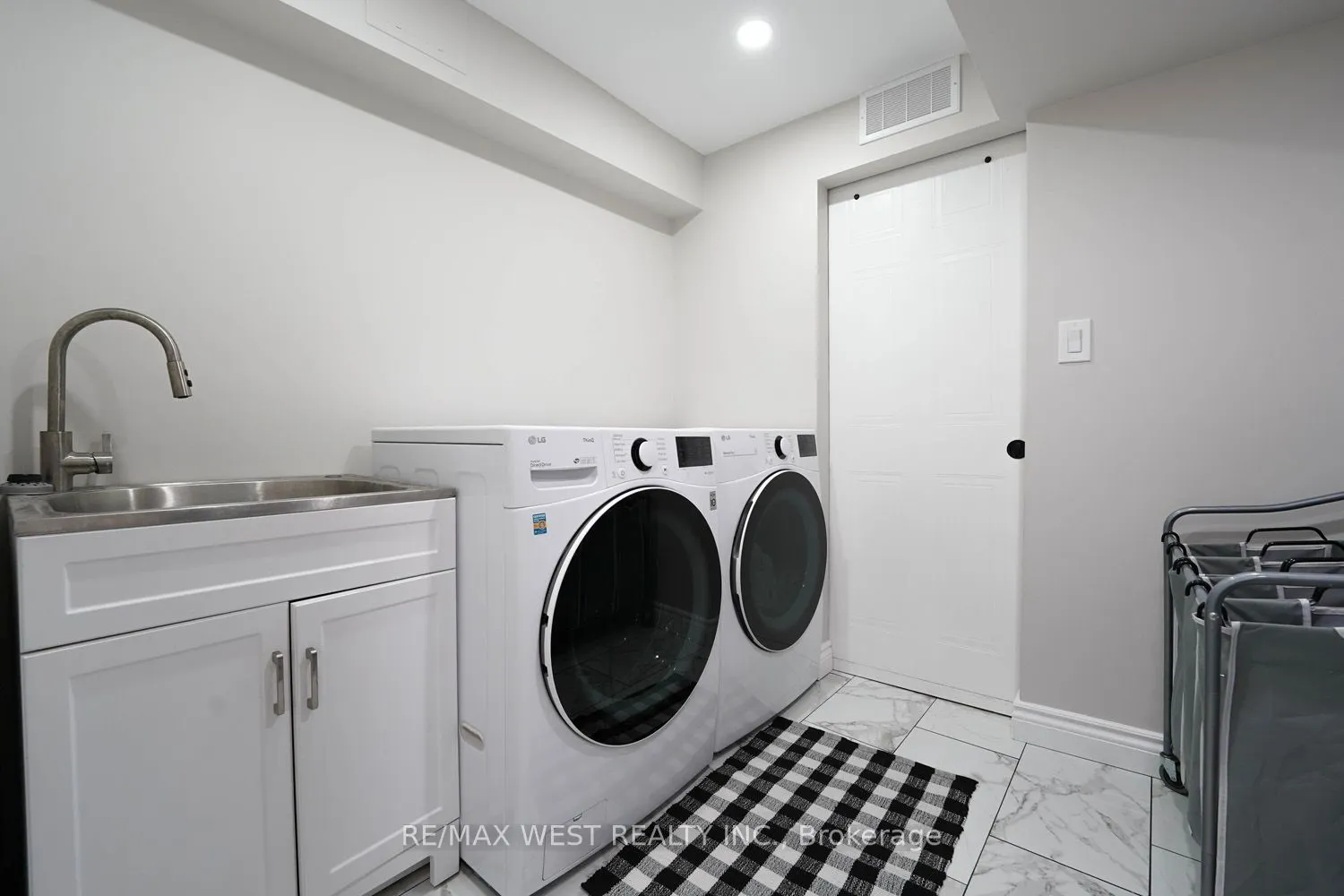 1 Johanna Drive