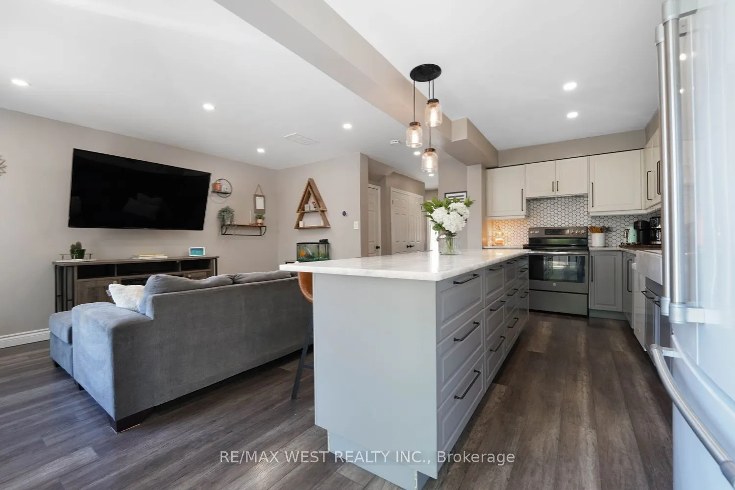 1 Johanna Drive