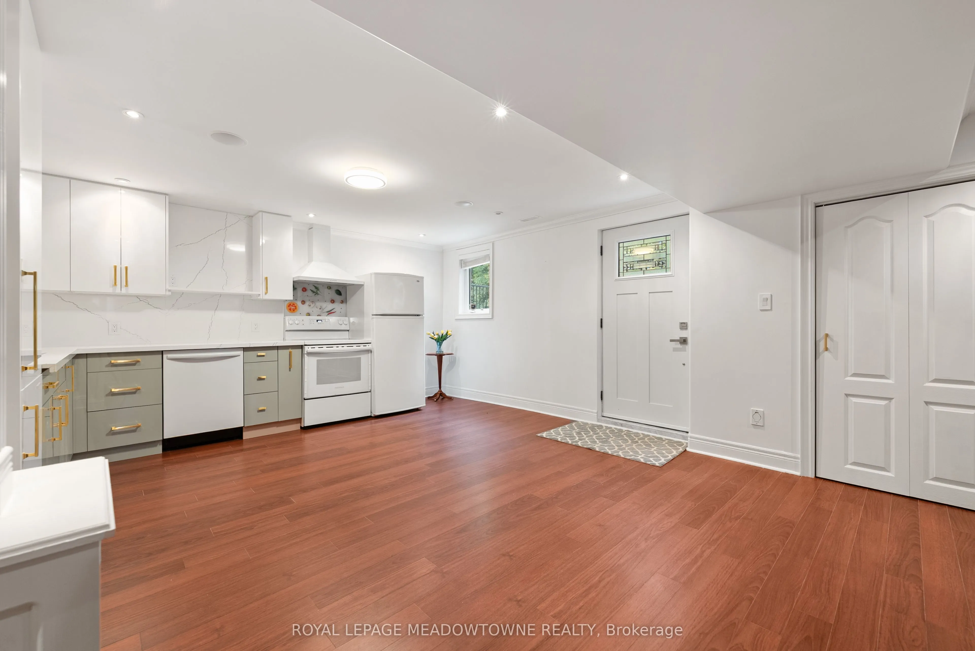 17 Mcnutt Street