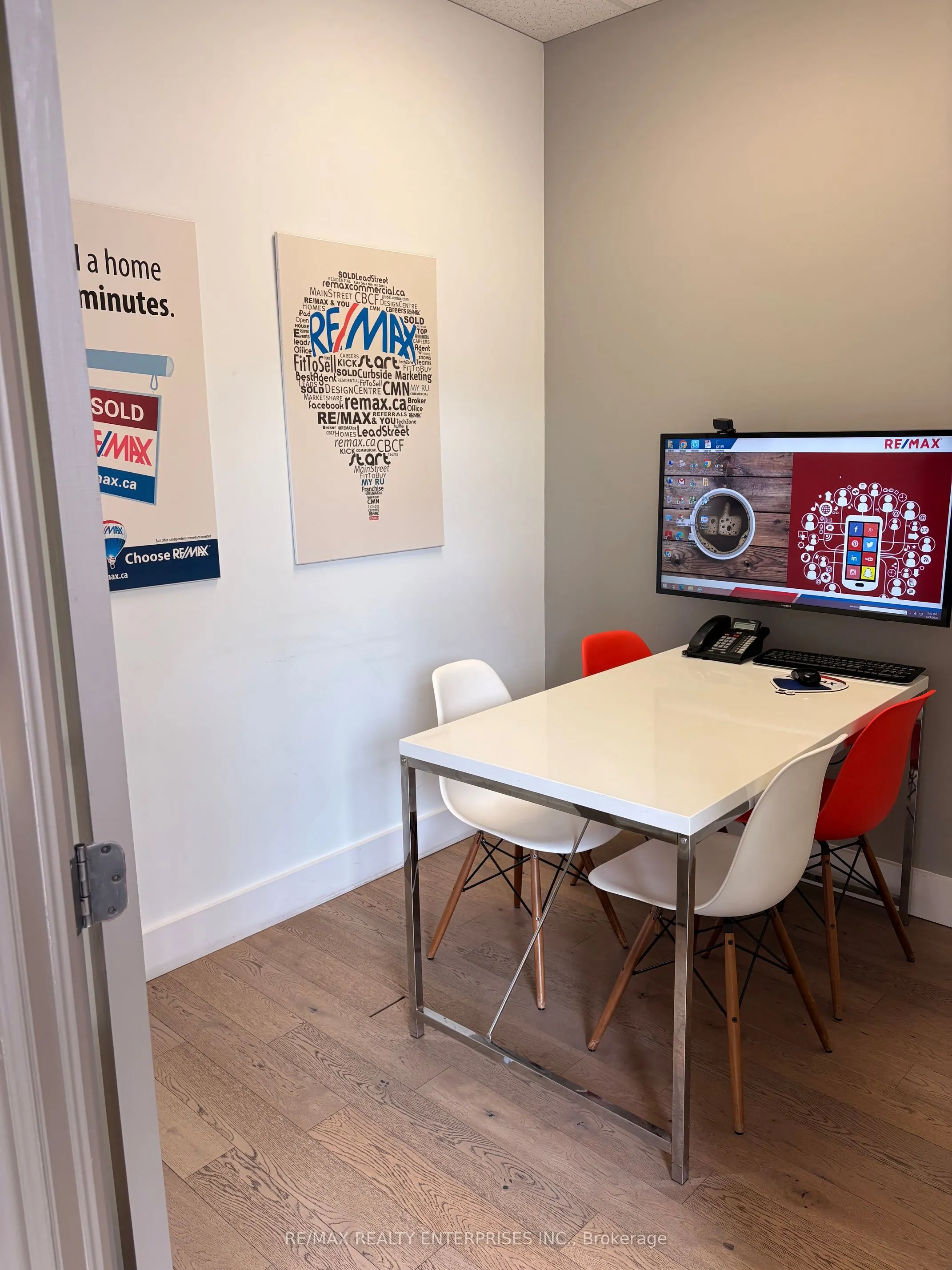 125 Lakeshore Road E #C-14