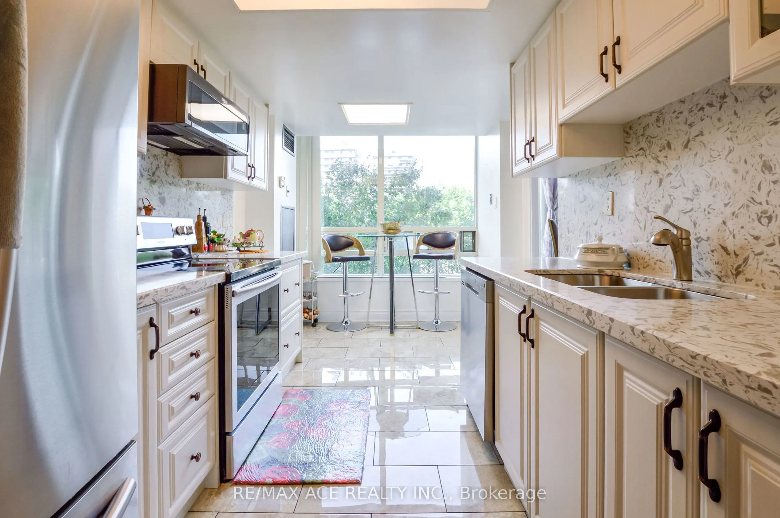 75 King Street E #201